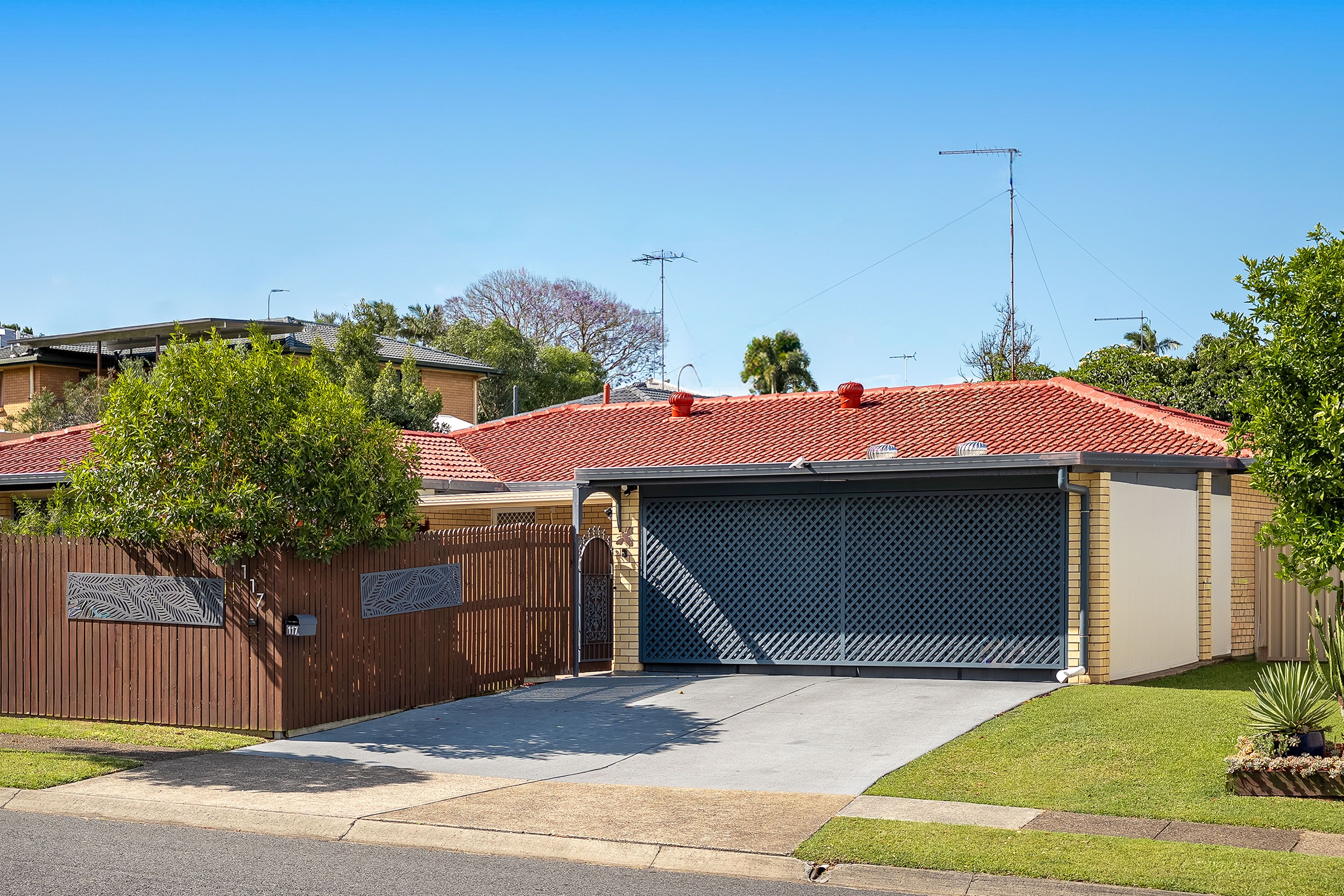 117 Greenmeadow Road, Mansfield, QLD 4122