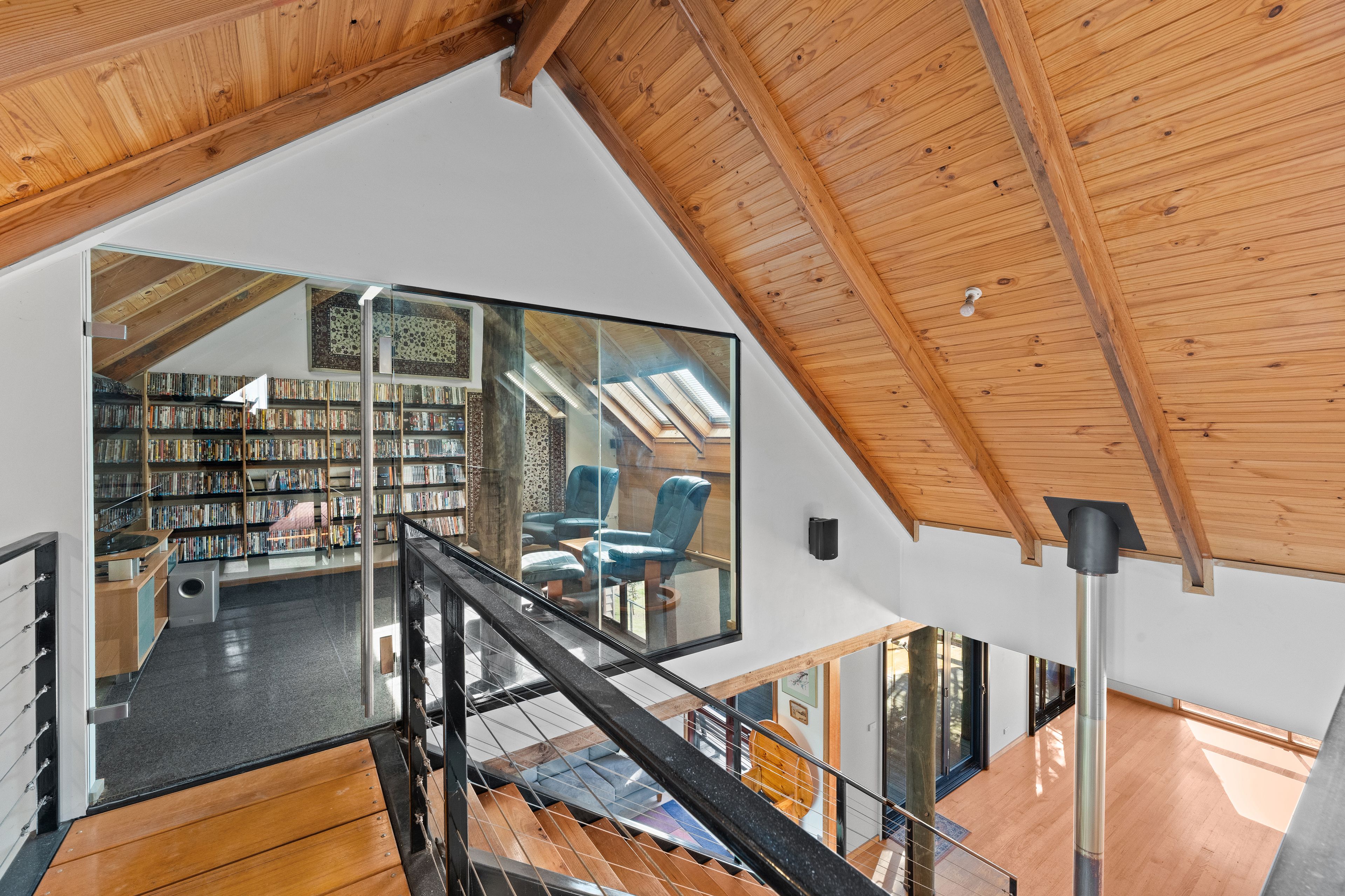 314 Fernleigh Drive — photo 10 of 30