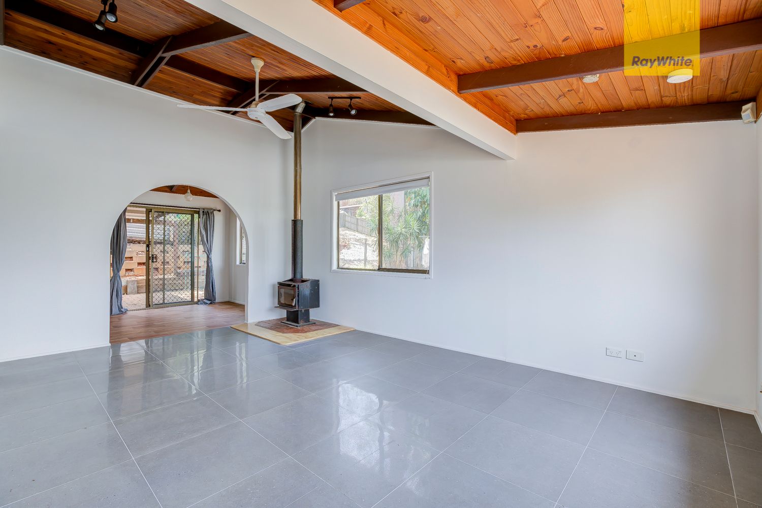 16 Tecoma Street, Kingston, QLD 4114