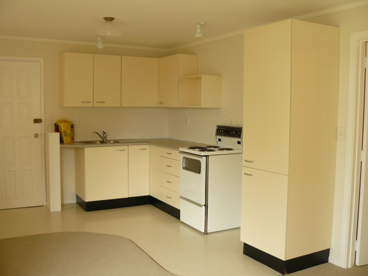 9 Maroubra Place, Botany Downs, Manukau City