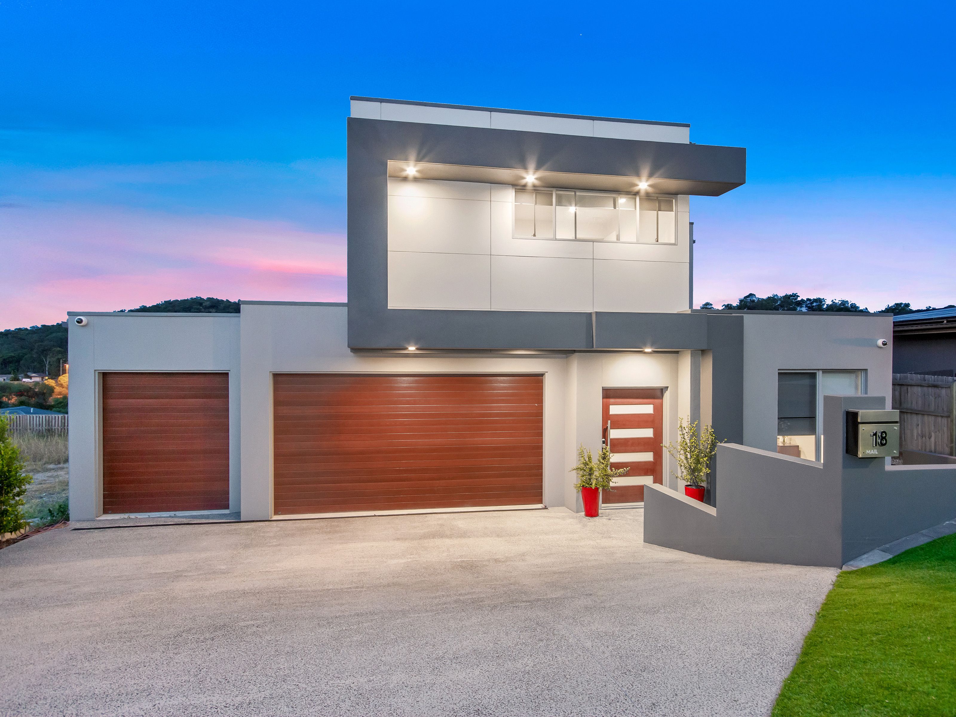 18 Greencastle Parade, Maudsland, QLD 4210