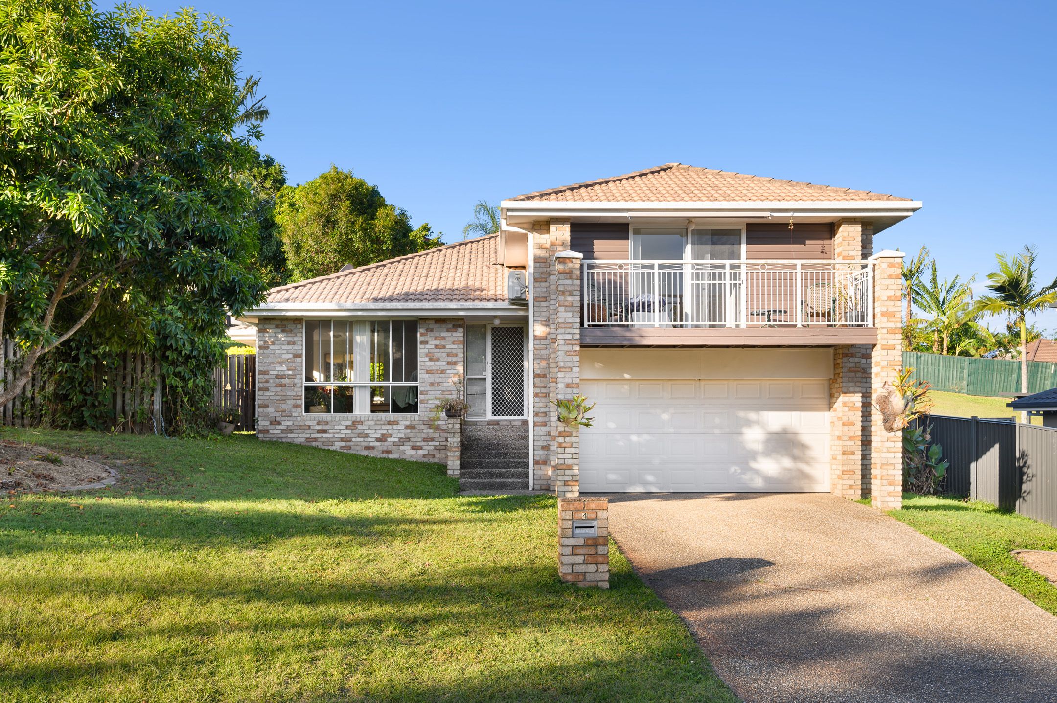 4 Napido Lane, Pacific Pines, QLD 4211