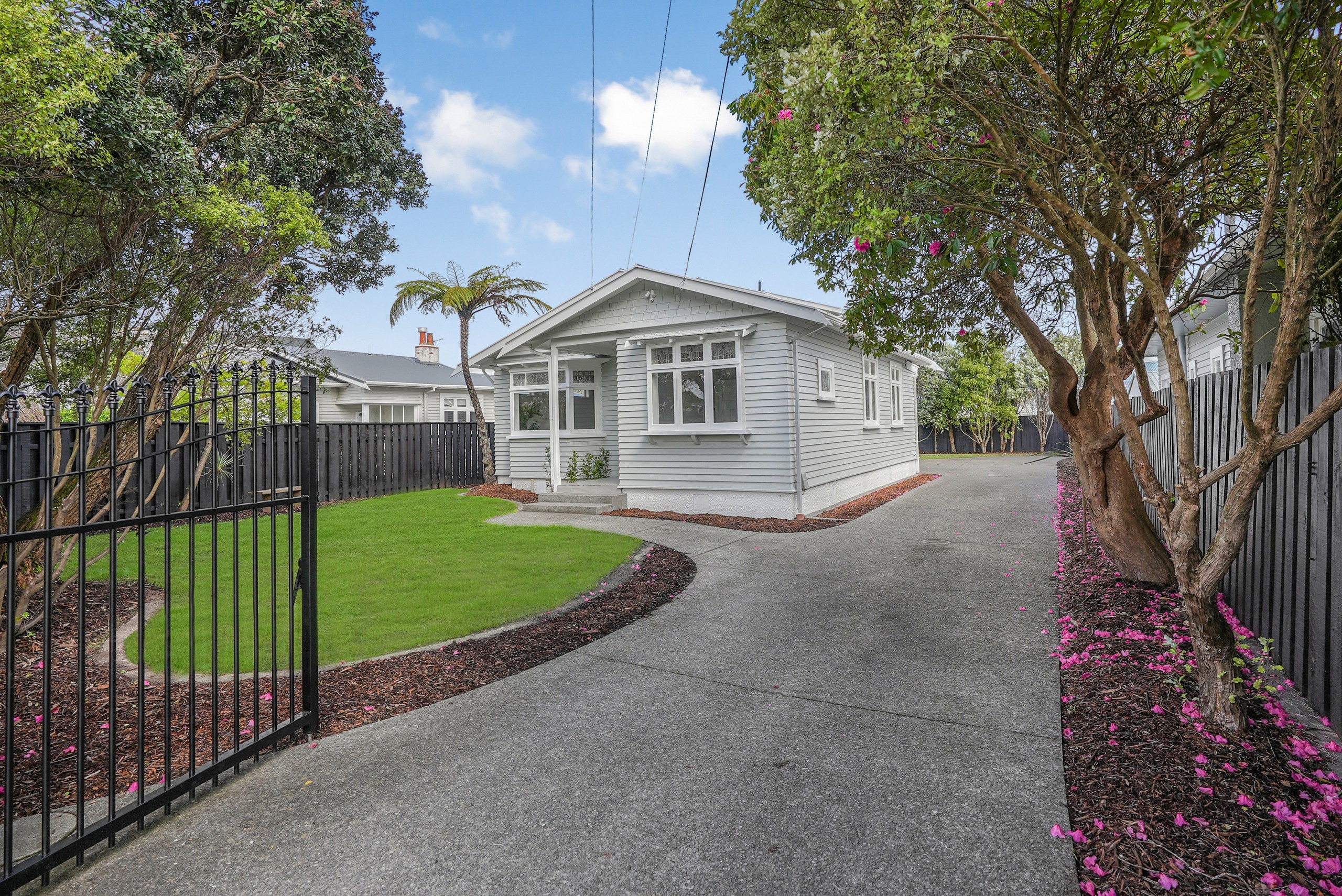 33 Whites Line West, Woburn, Lower Hutt City