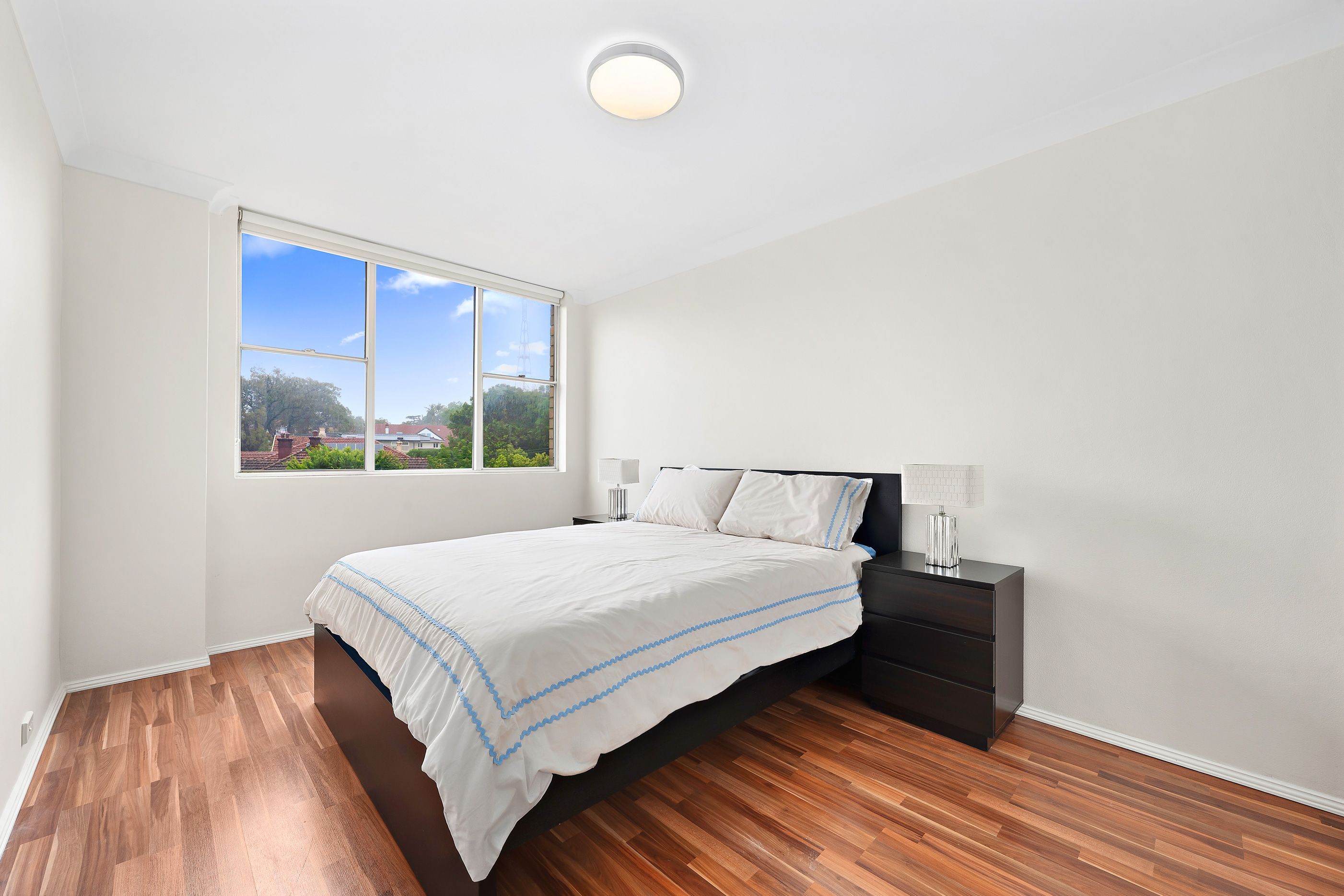 13/43-45 Johnson Street — photo 5 of 9