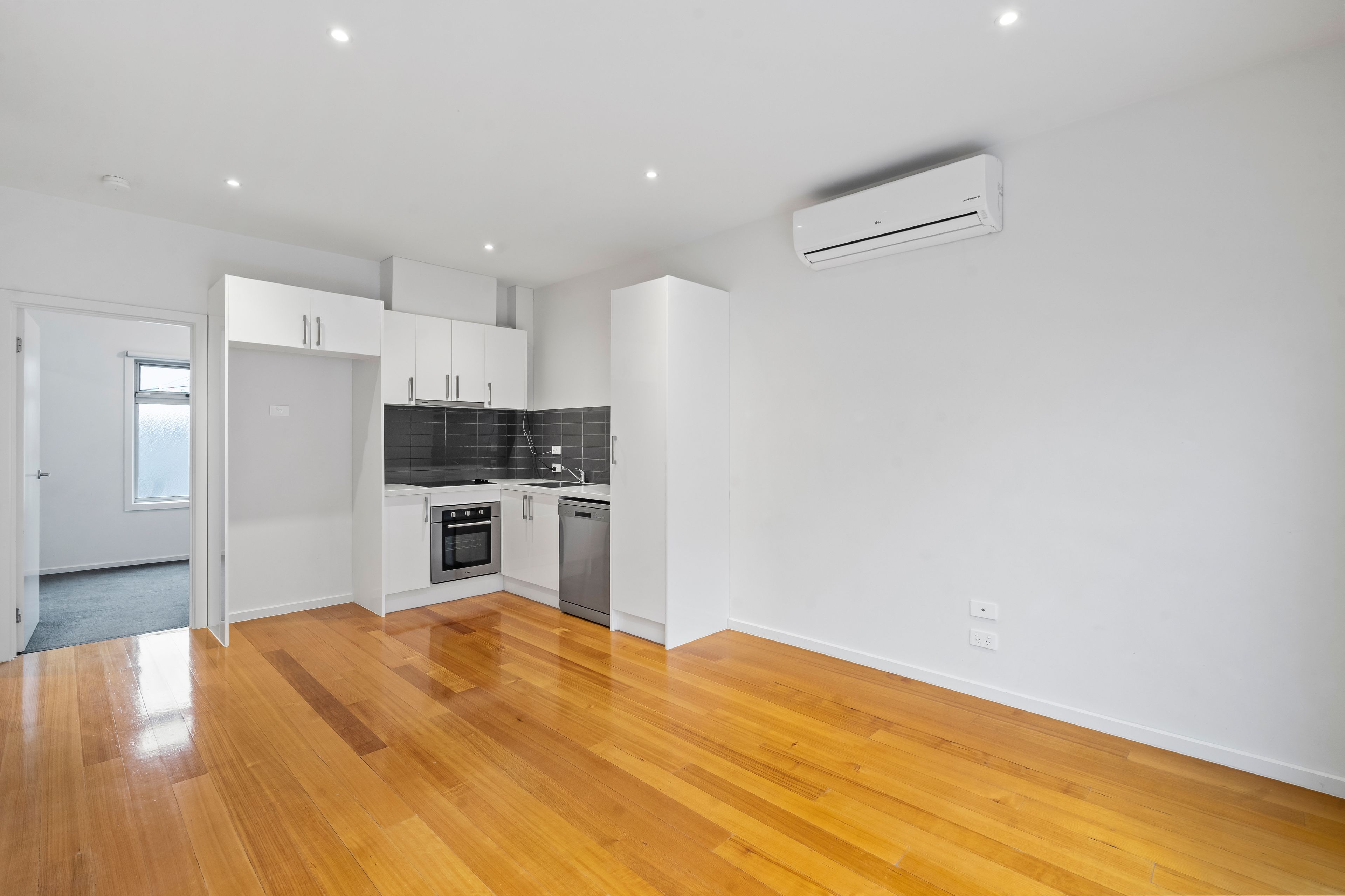 4/54 Acacia Street, Glenroy, VIC 3046