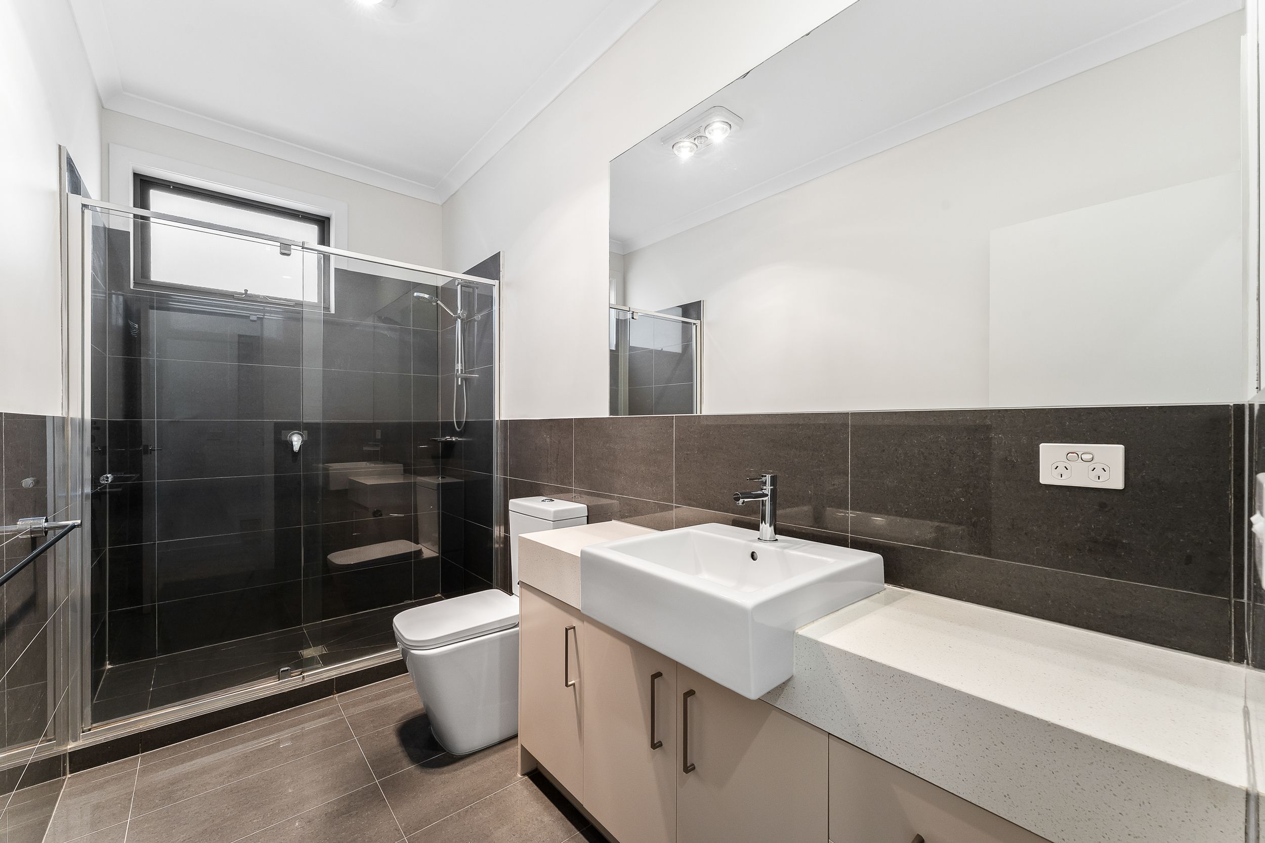 5/48-50 Hamel Street — photo 9 of 18