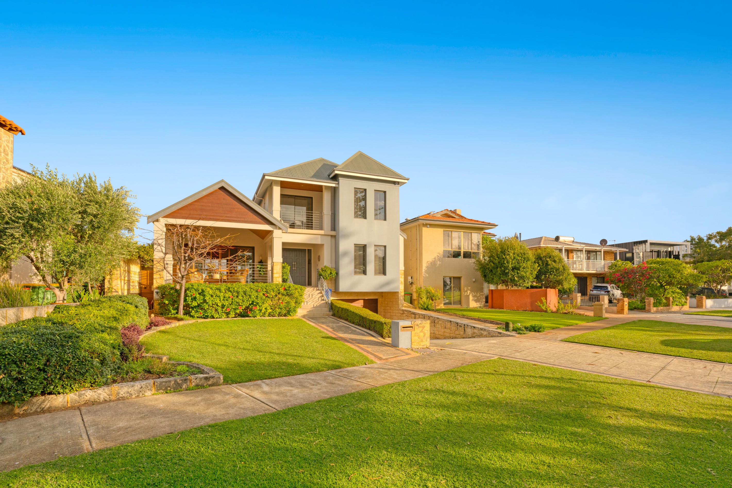 3 Jubilee Crescent, City Beach, WA 6015