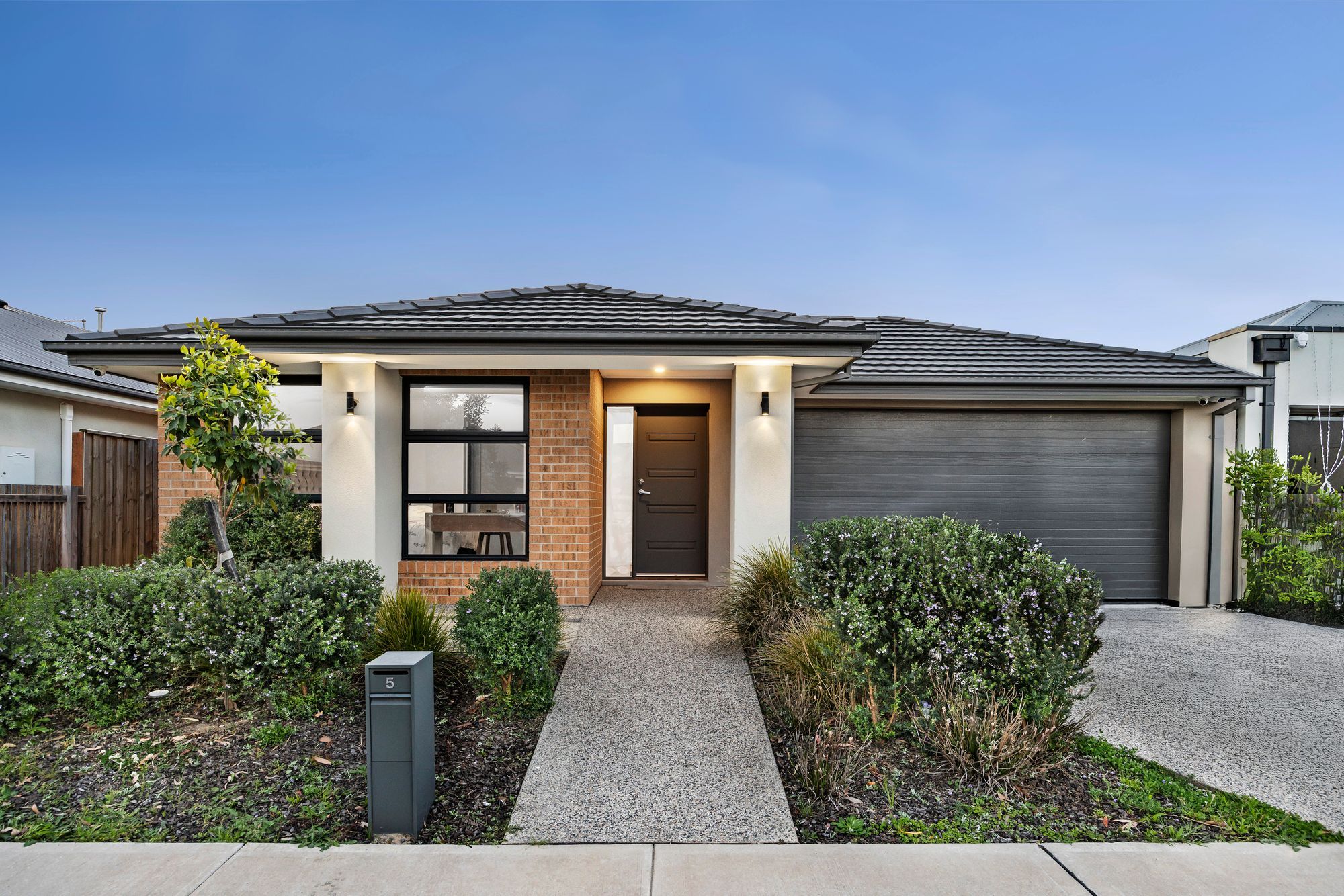 5 Cropping Street , Clyde North VIC 3978