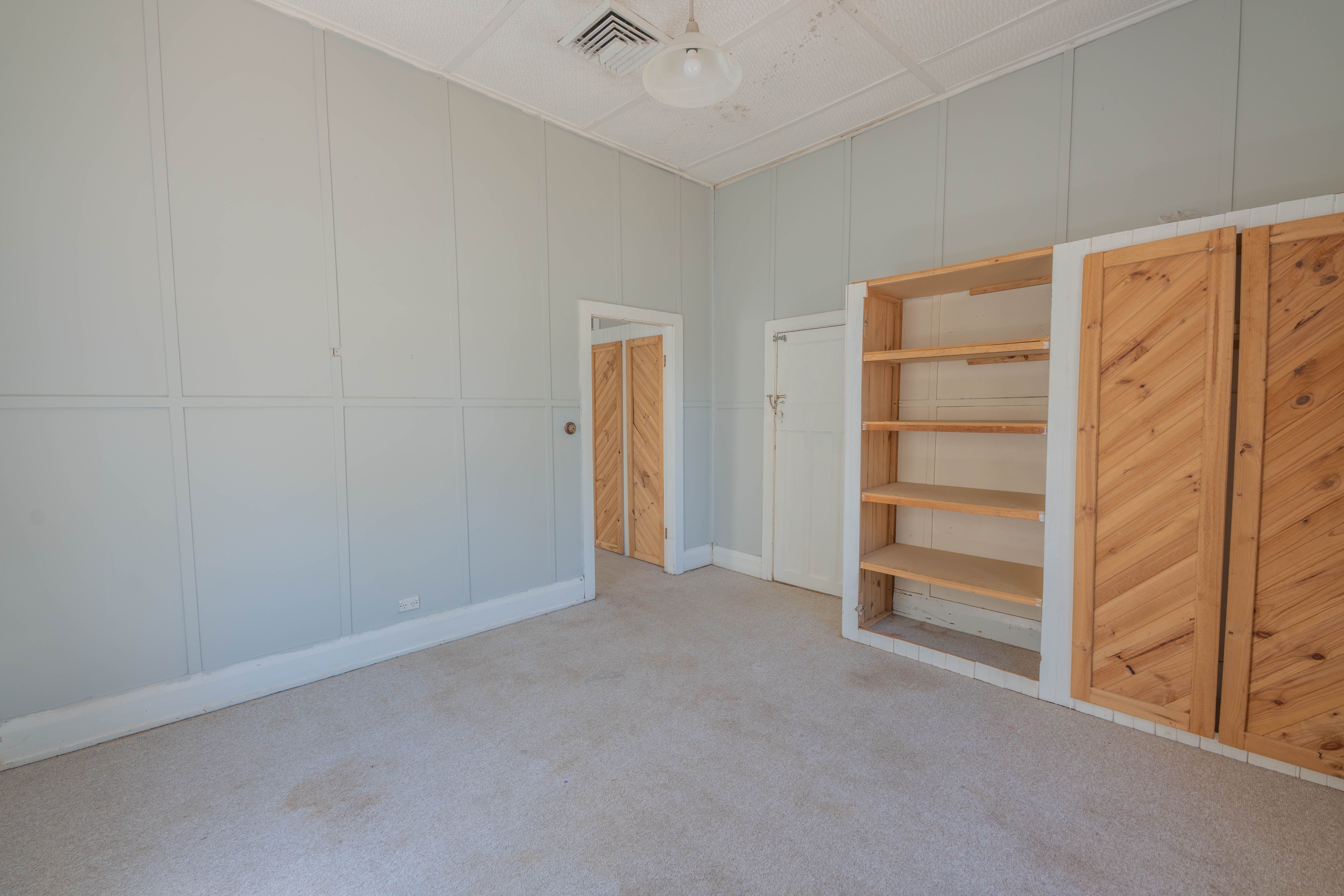 15 Wootten Street, West Wyalong, NSW 2671