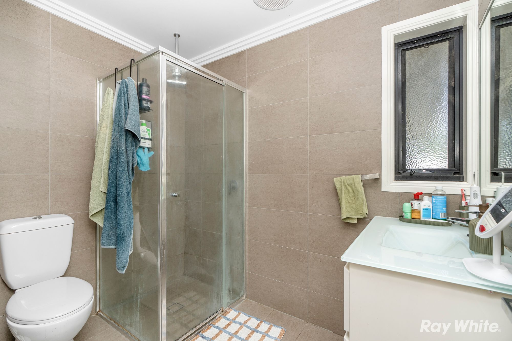 39 Waratah Street — photo 9 of 17