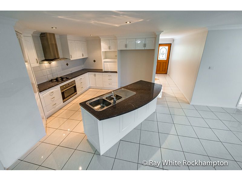 4 League Place, Norman Gardens, QLD 4701