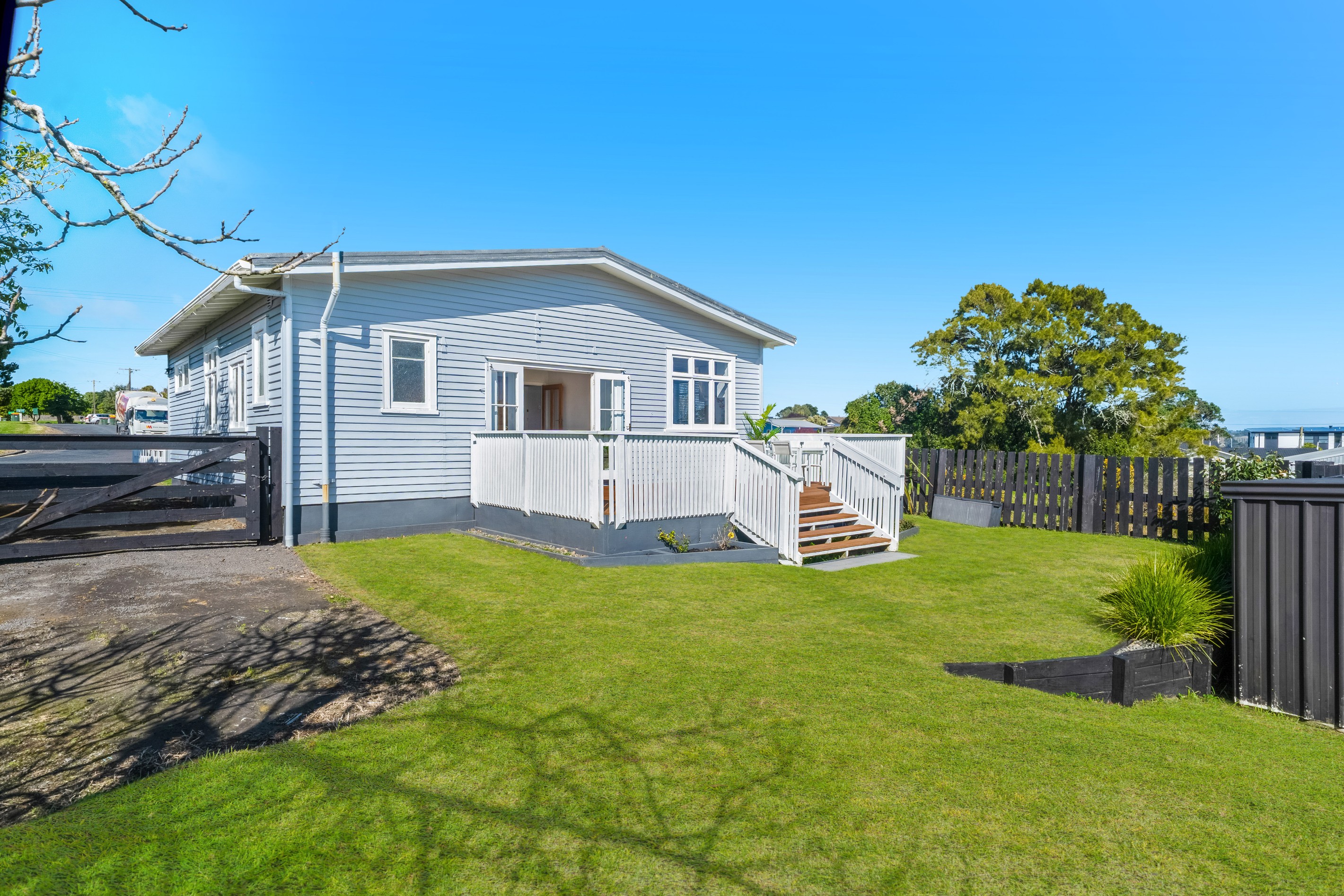 11 Beach Road, Glenbrook, Franklin