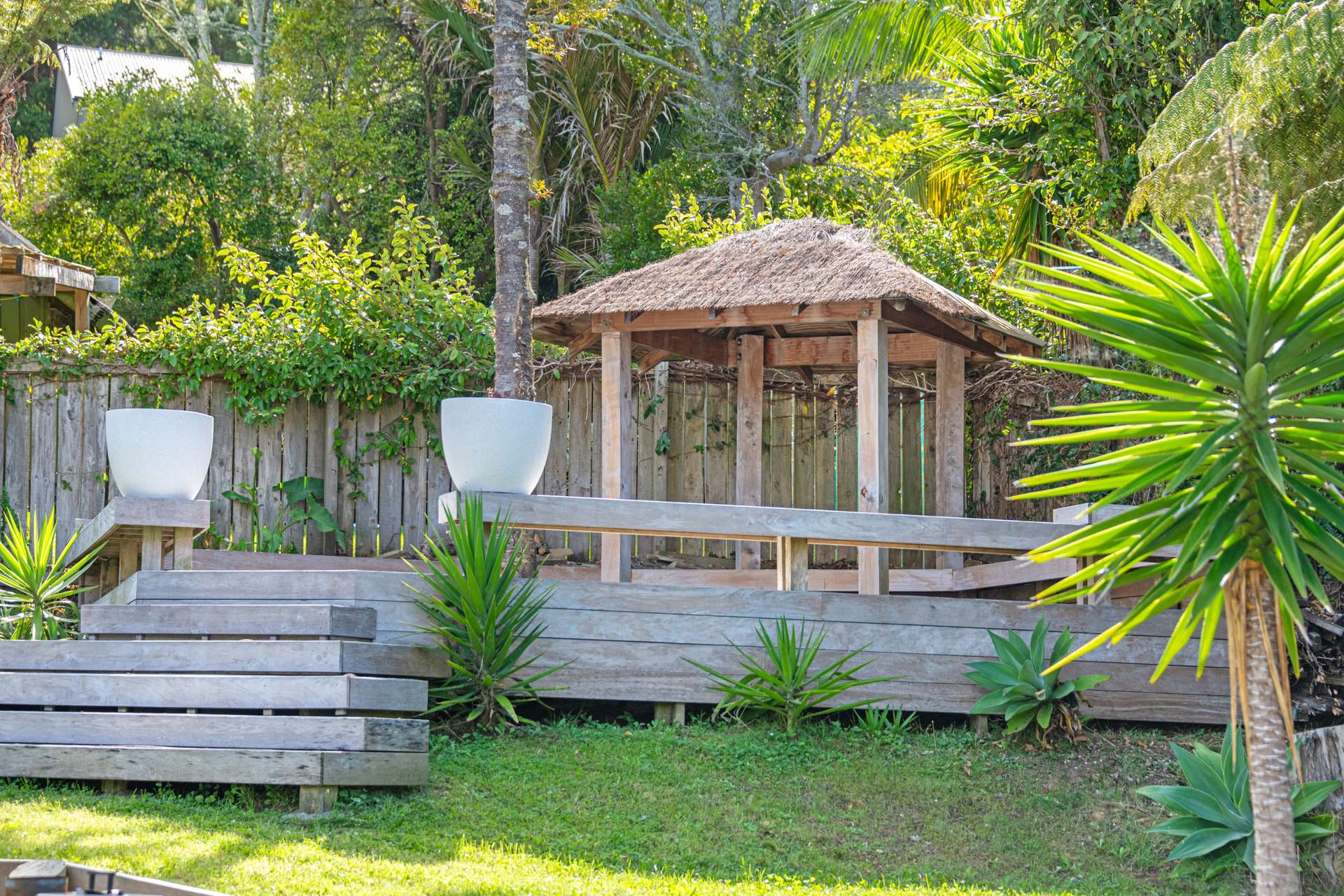 806A Beach Road photo 1