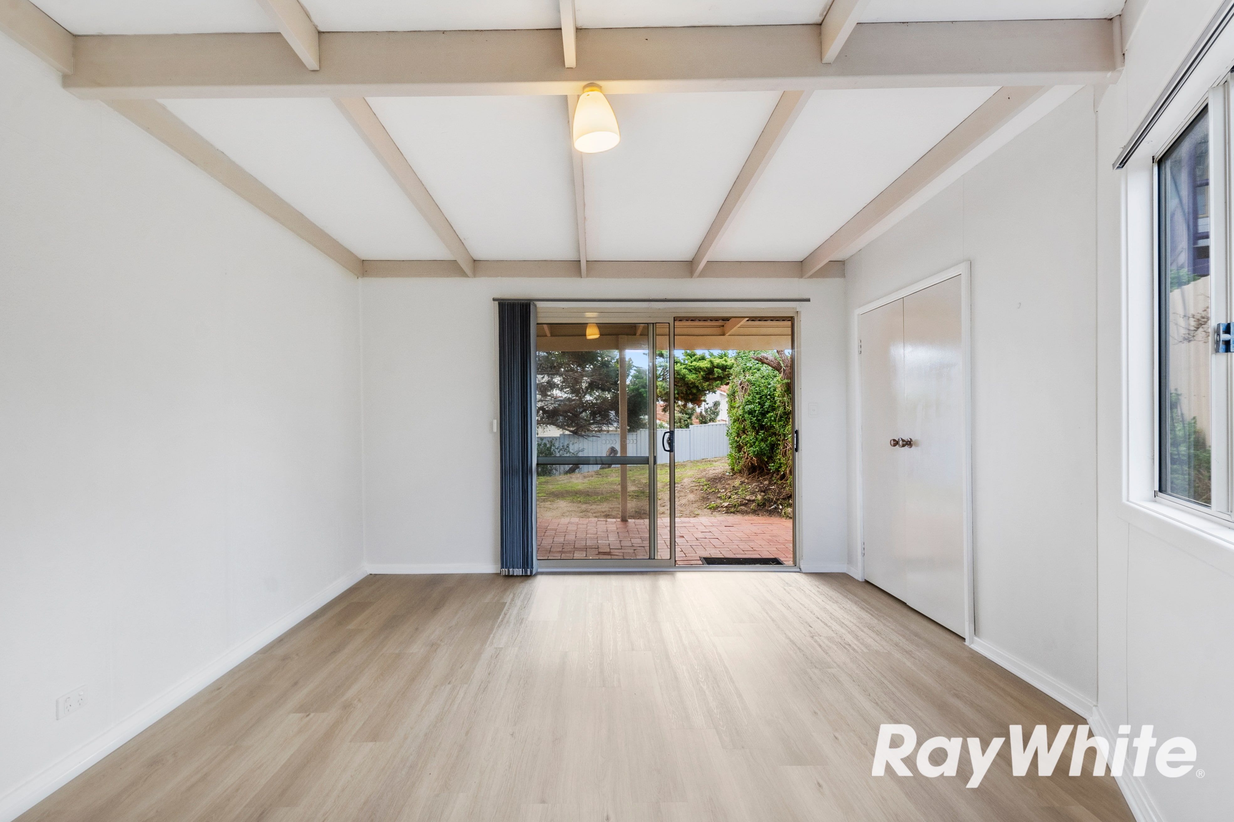 24 Valley Road — photo 11 of 25