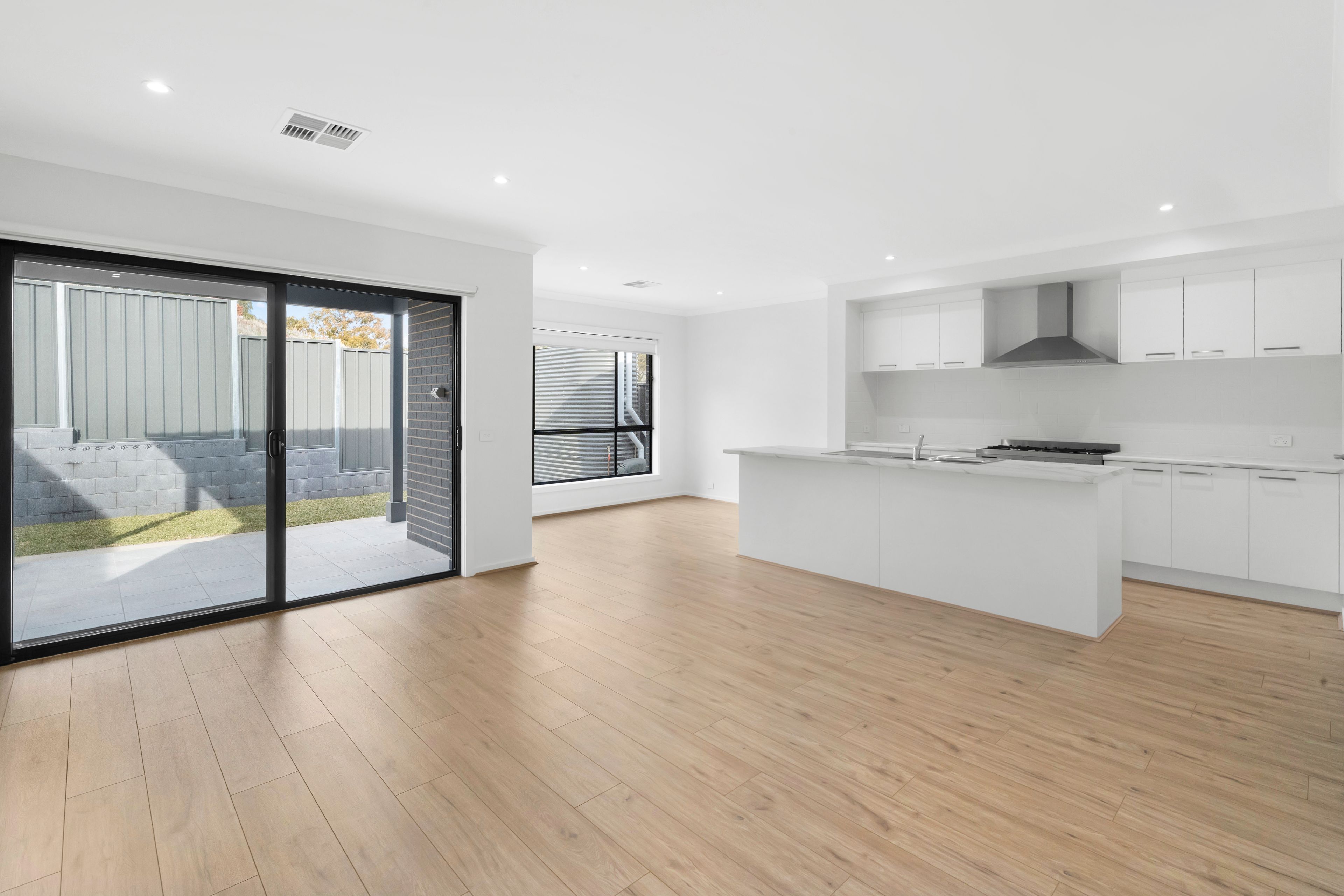 8/35 Sturt Lane, ONKAPARINGA HEIGHTS, SA 5163