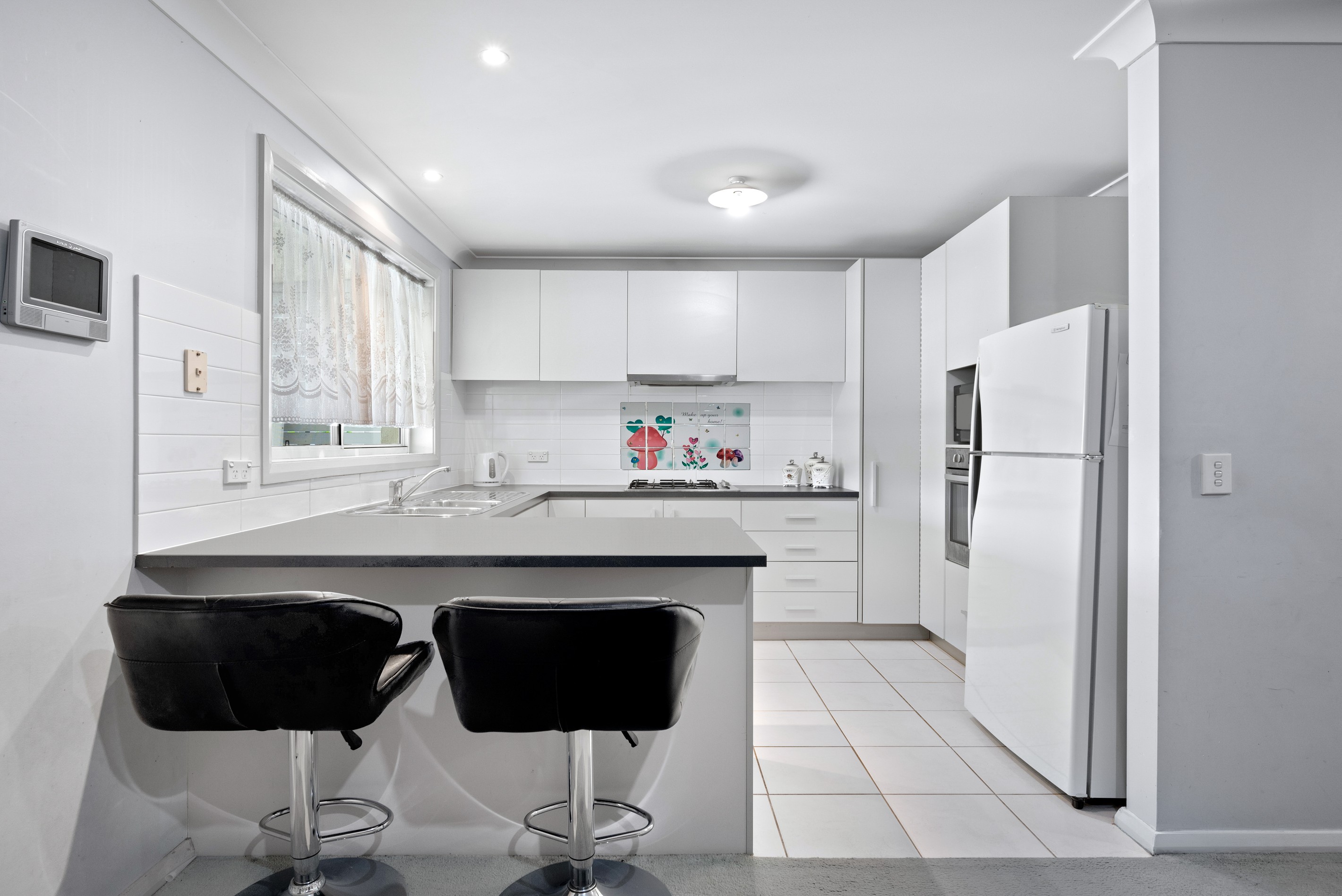 24 Hadlow Avenue, Glenfield, NSW 2167