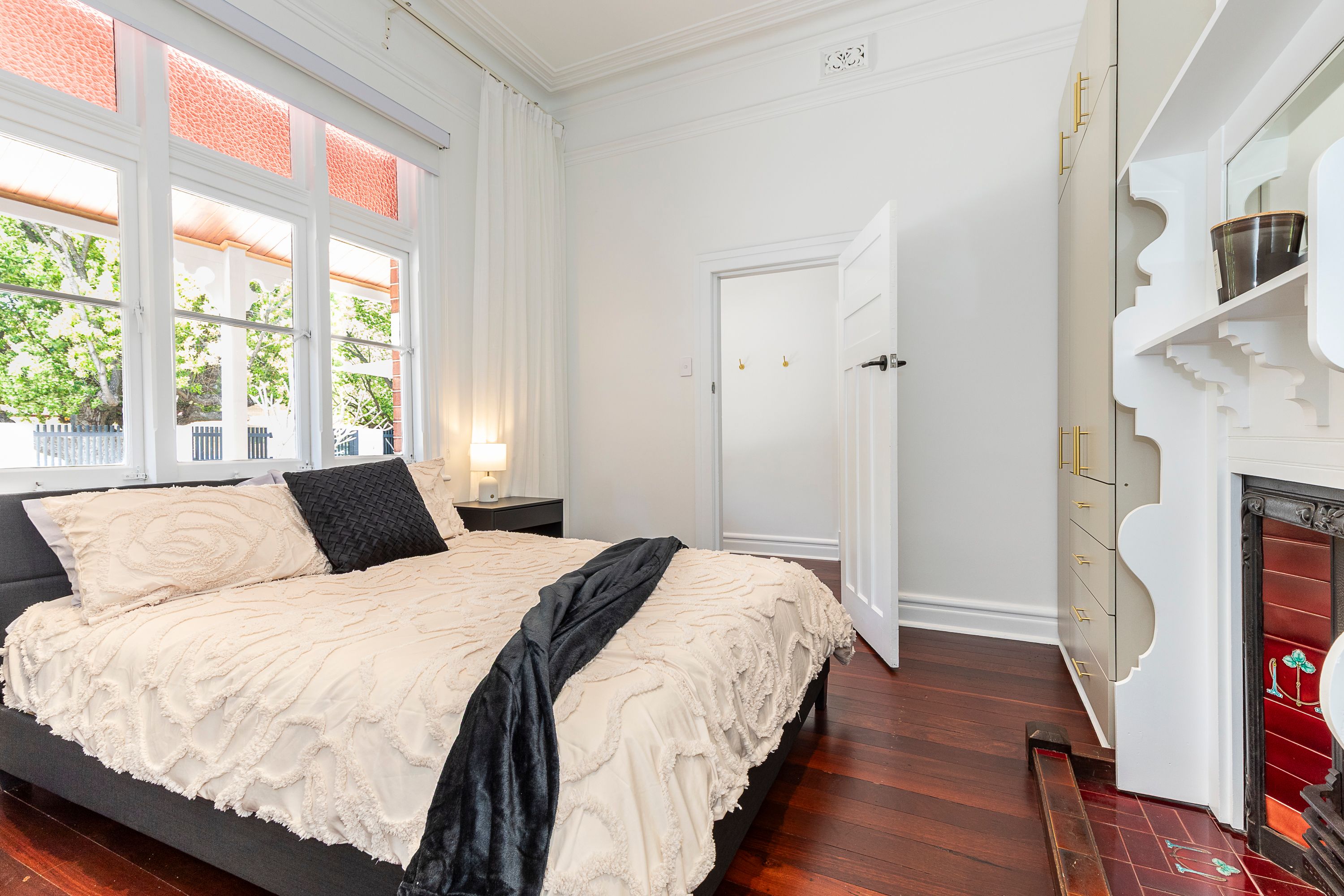3 Chertsey Street — photo 5 of 25
