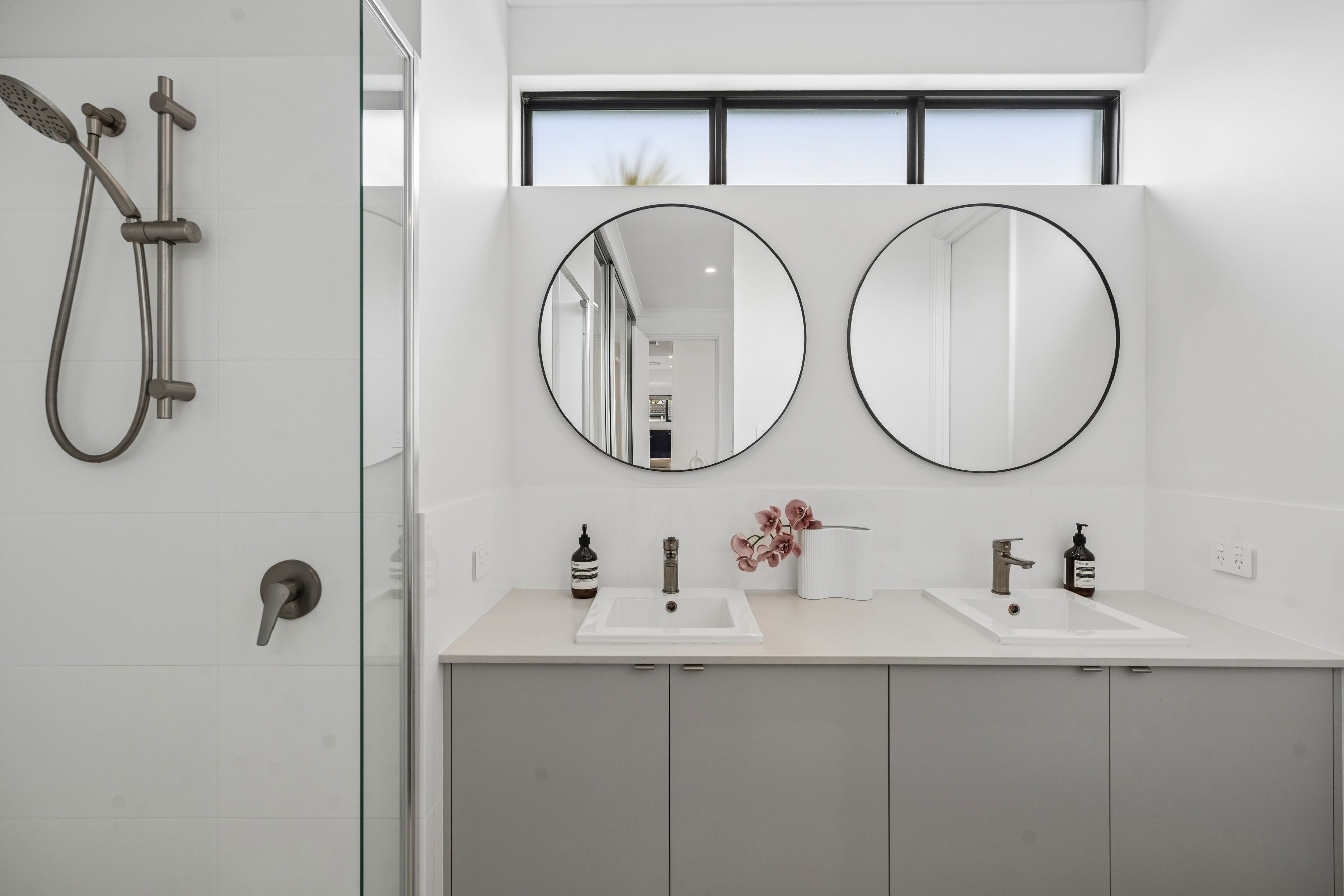 1/8 Koombana Way — photo 16 of 27