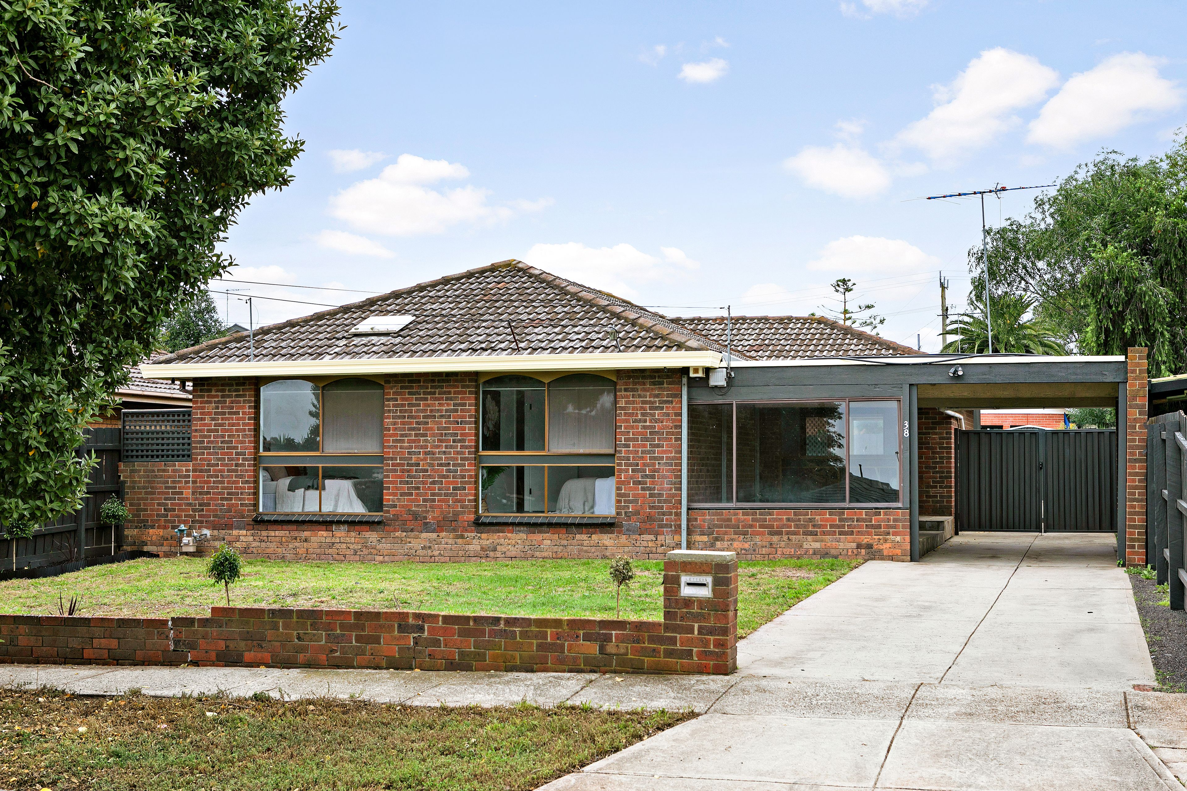 38 Penguin Street, Melton, VIC 3337