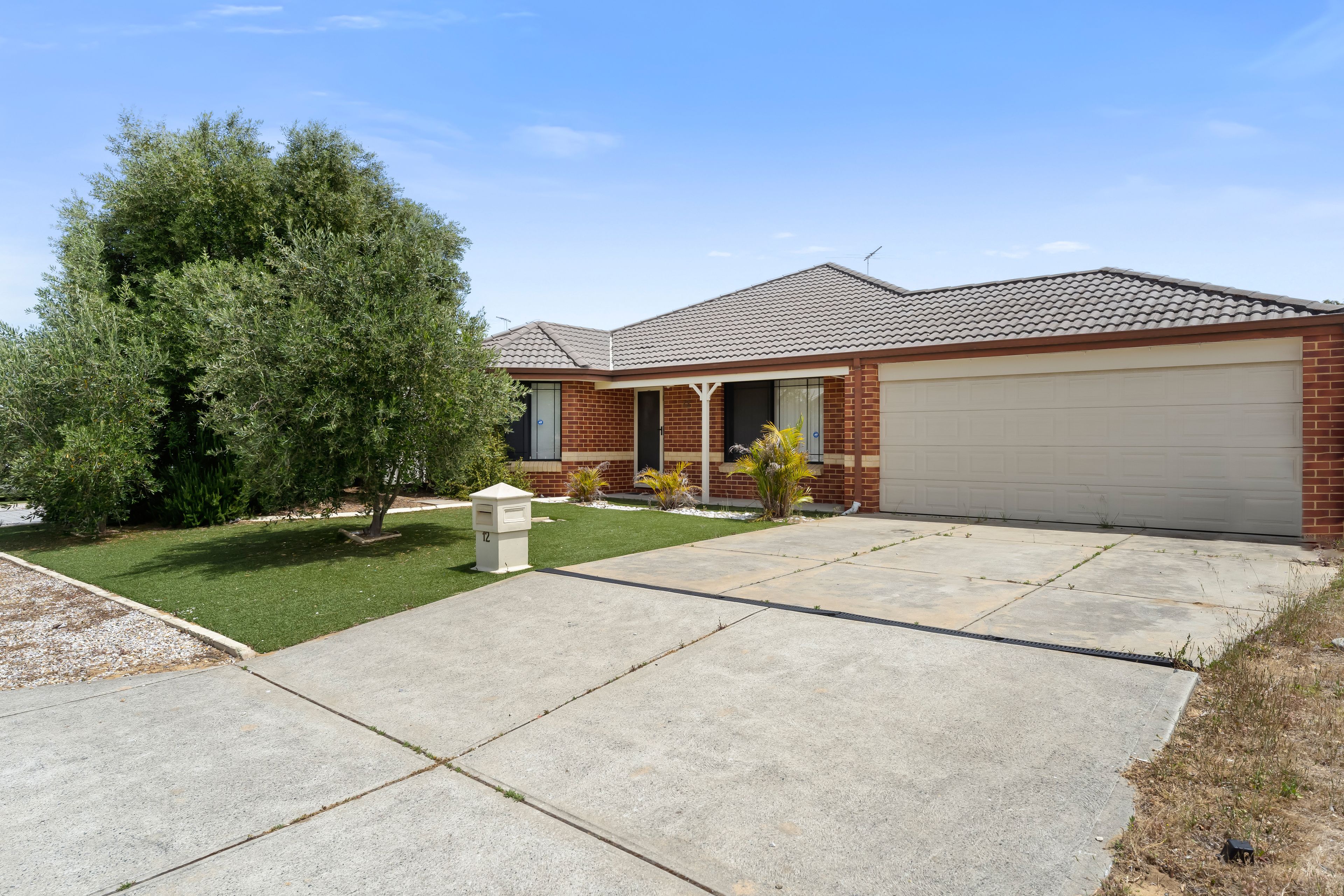 12 Stokesay Street, Orelia, WA 6167