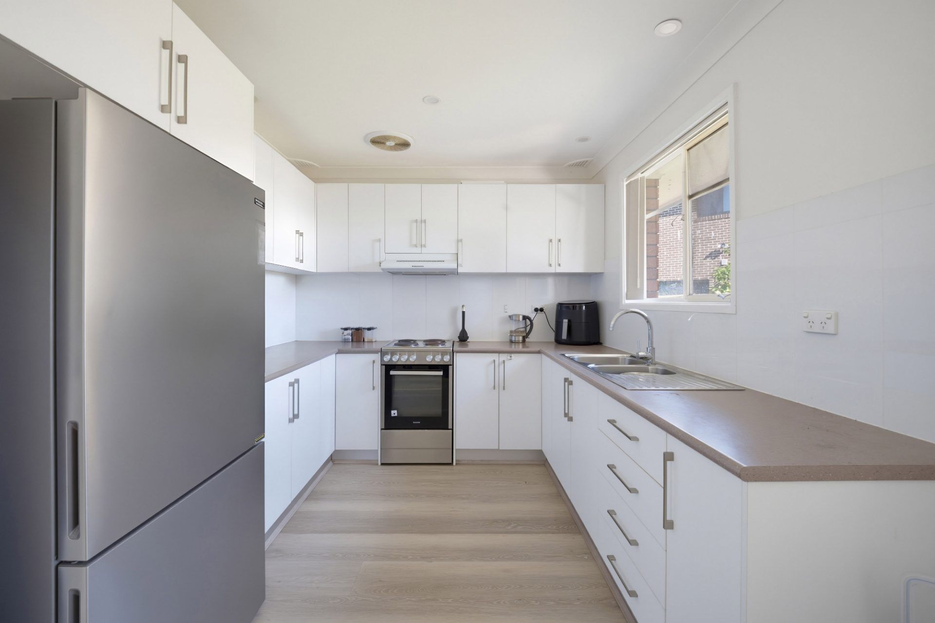 8 Reginald Place — photo 4 of 9