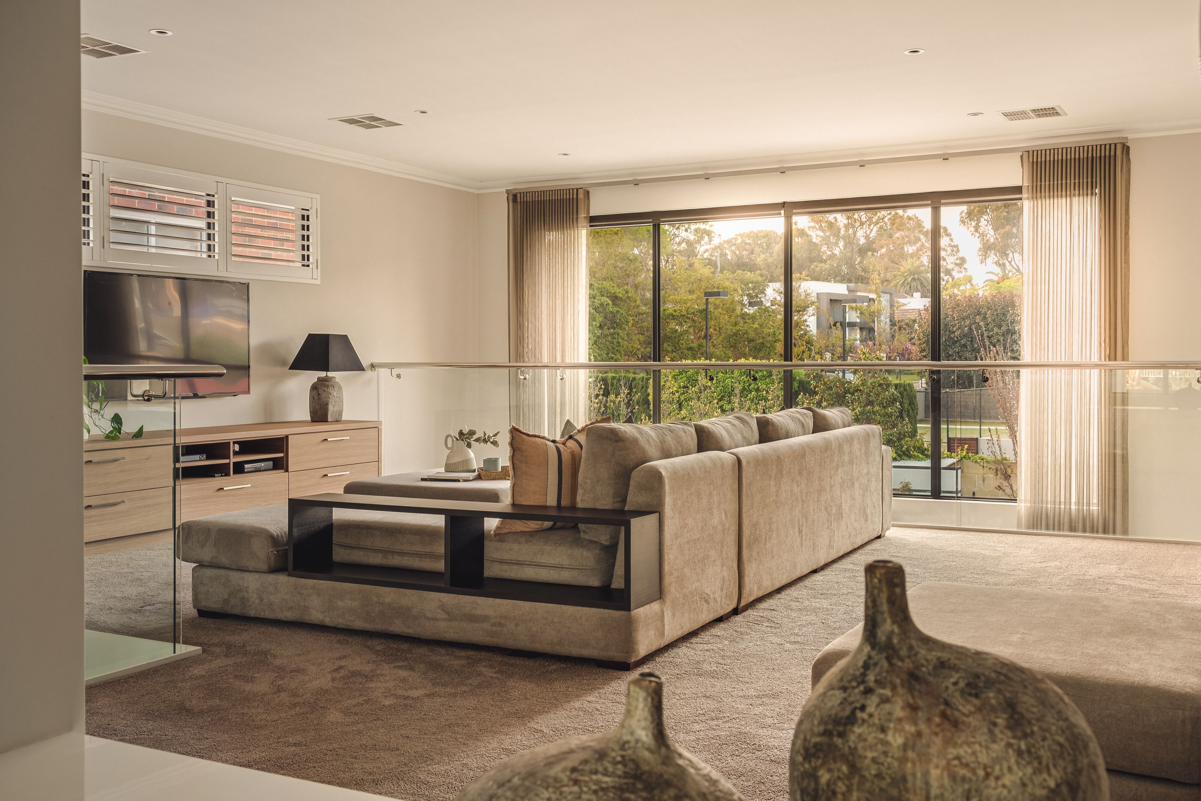 Riverside Luxury, Beautifully Bespoke! — photo 15 of 28