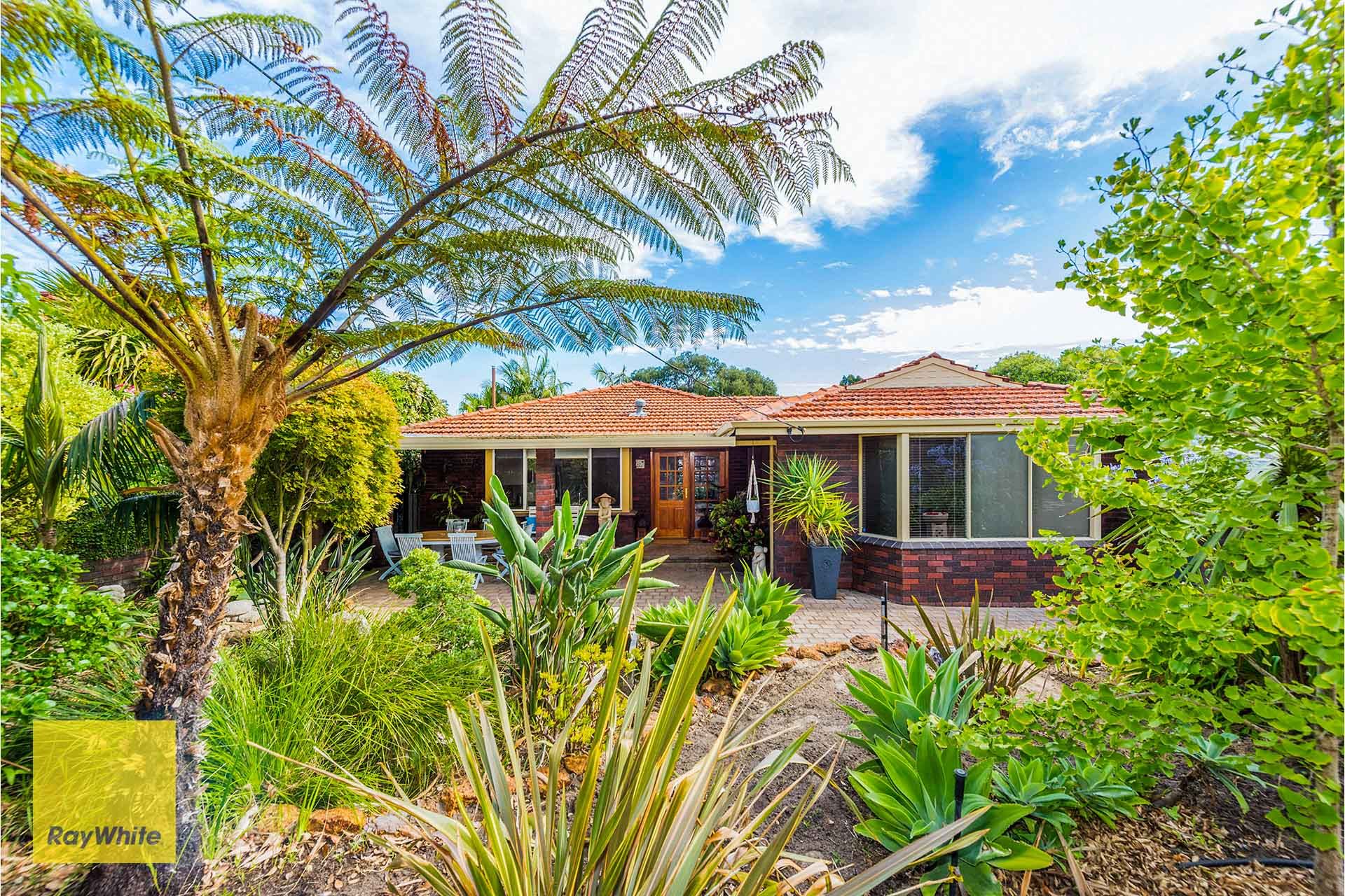 7 Blamire Road, Kalamunda WA 6076