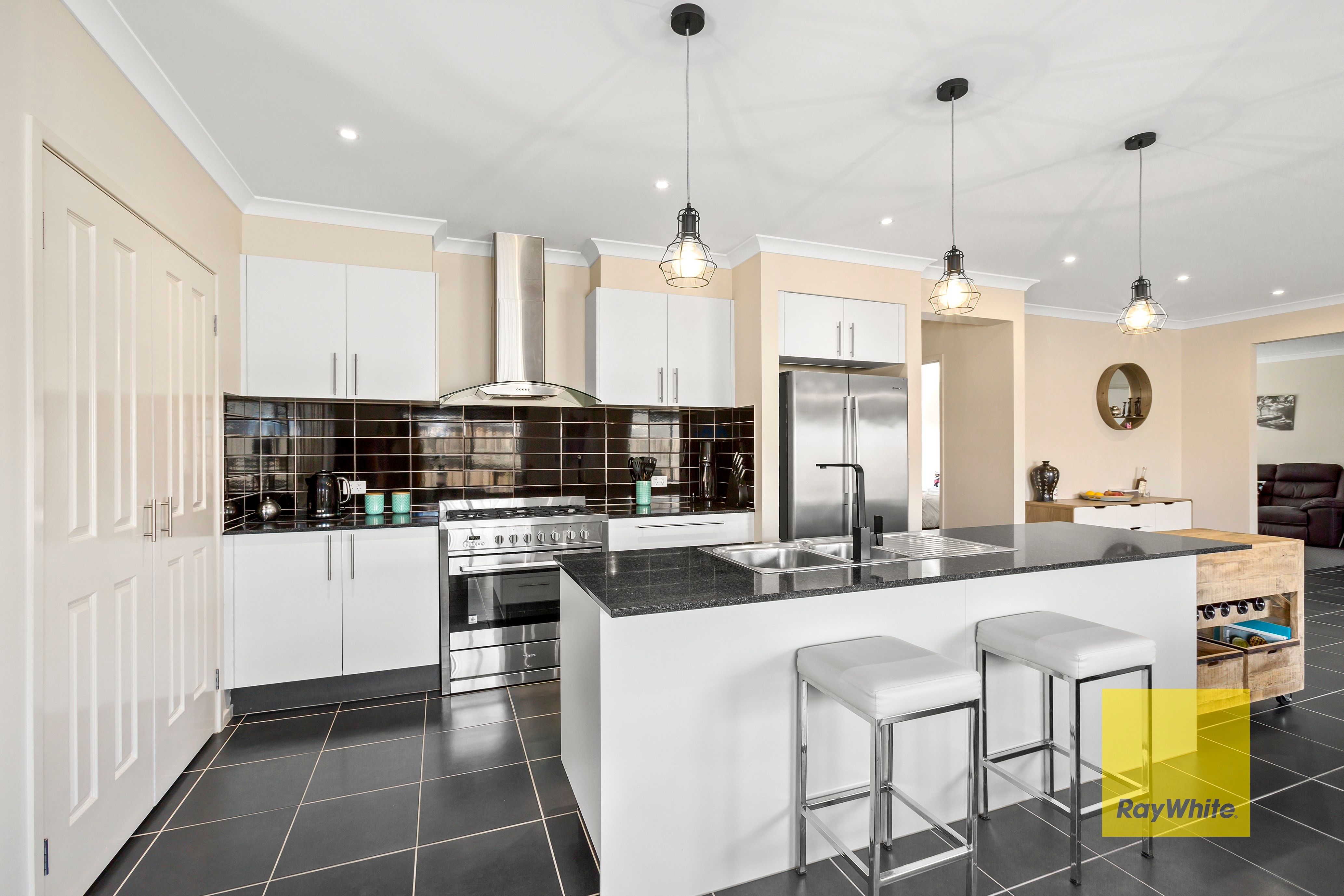 6 Spectacle Way, Leopold, VIC 3224