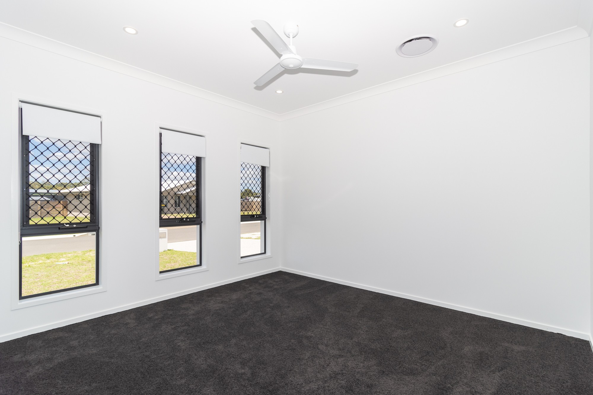 10 Periwinkle Crescent, TOOGOOM, QLD 4655
