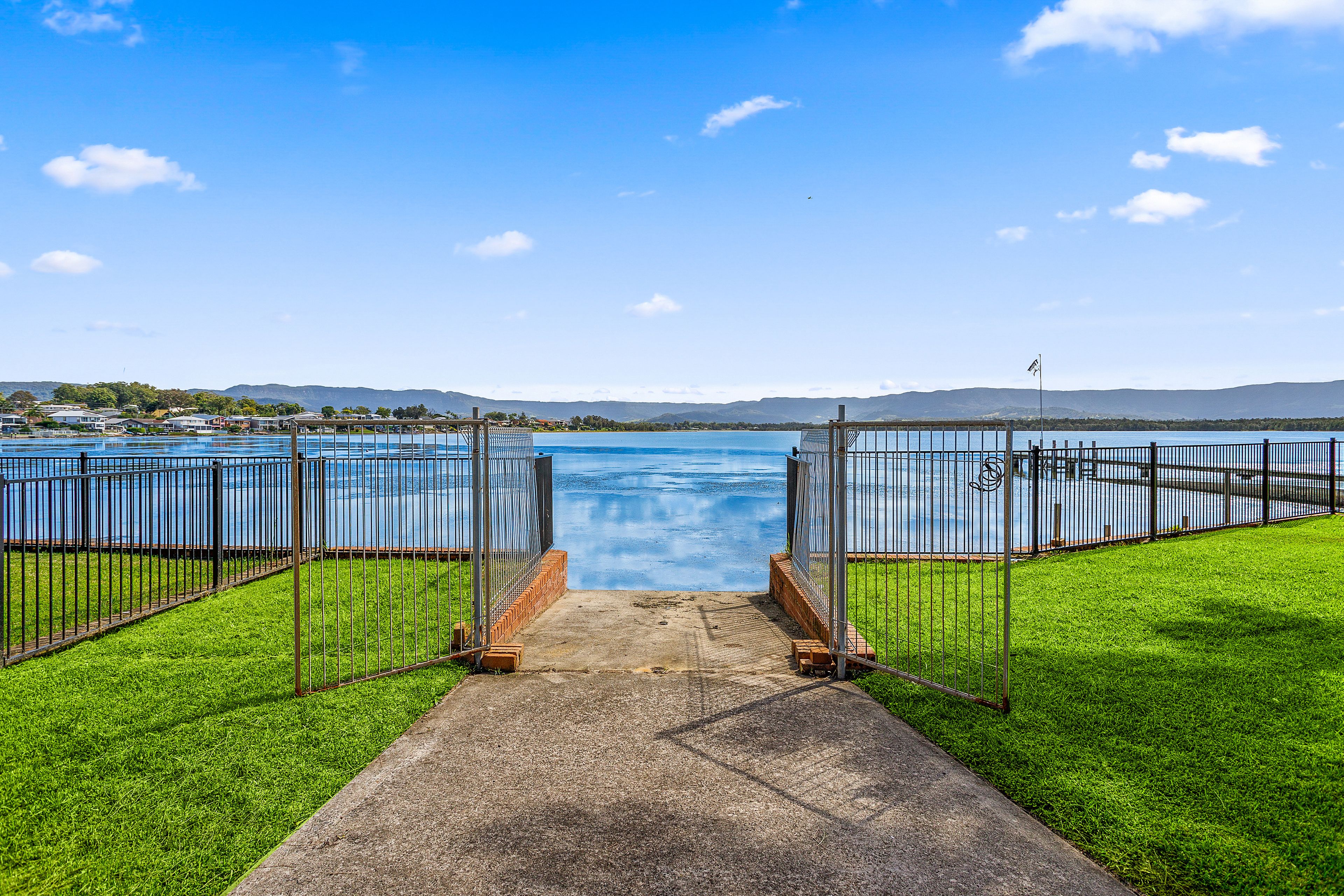 29 The Boulevarde, Oak Flats, NSW 2529