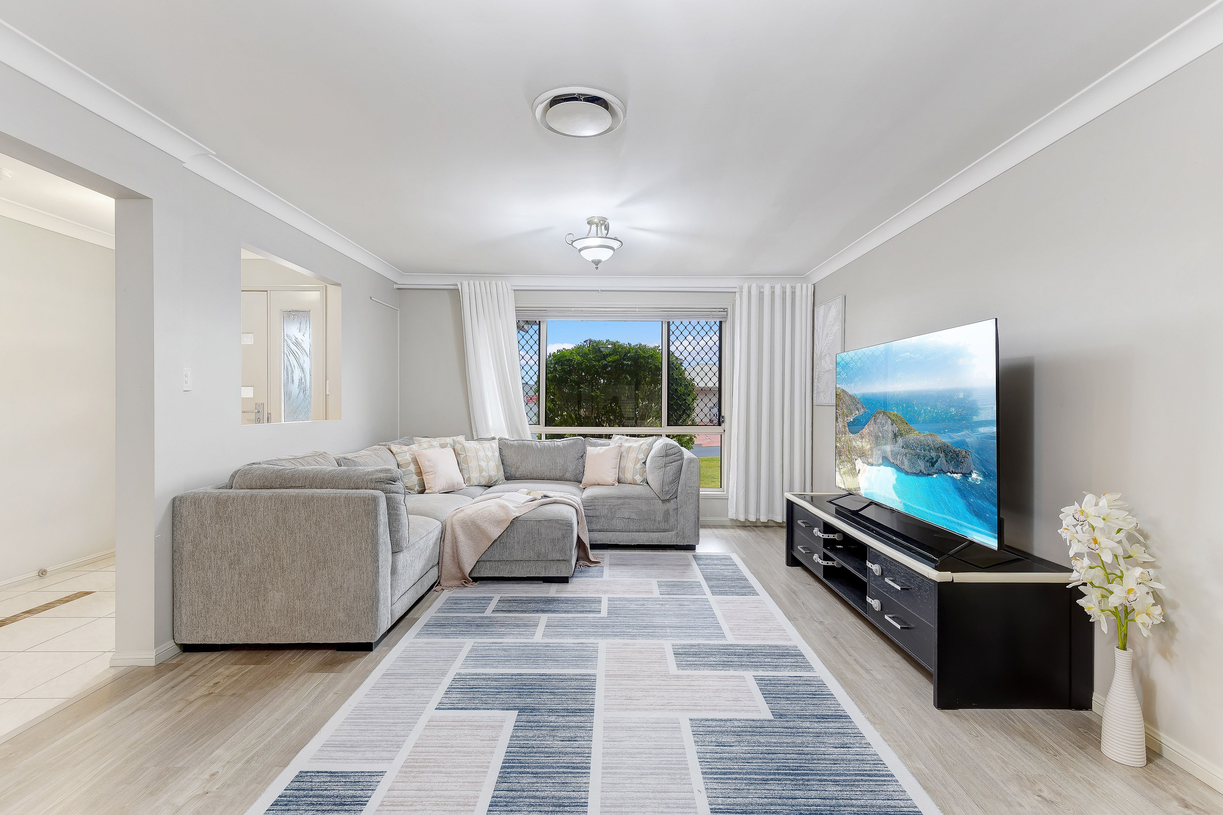 27 Bobbie Street, Parkinson, QLD 4115