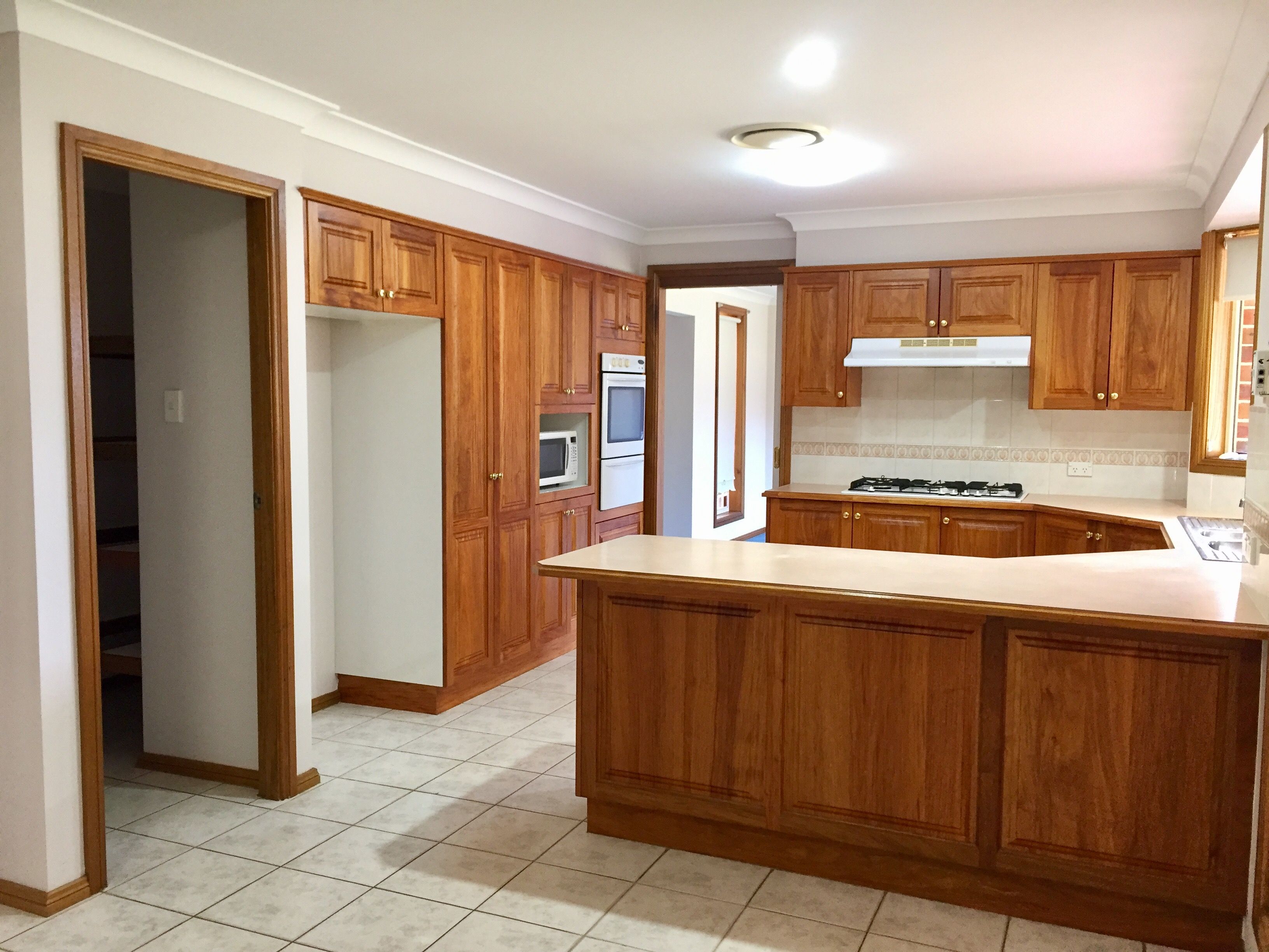 11 West Hill Place, Green Valley, NSW 2168