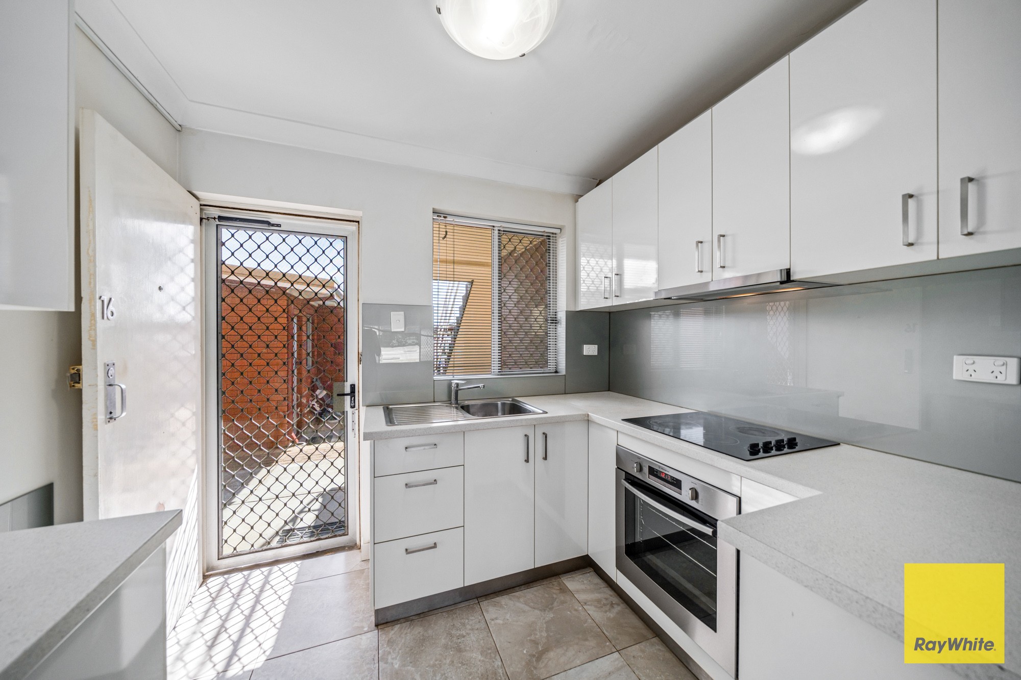 16/191 North Beach Drive, Tuart Hill, WA 6060
