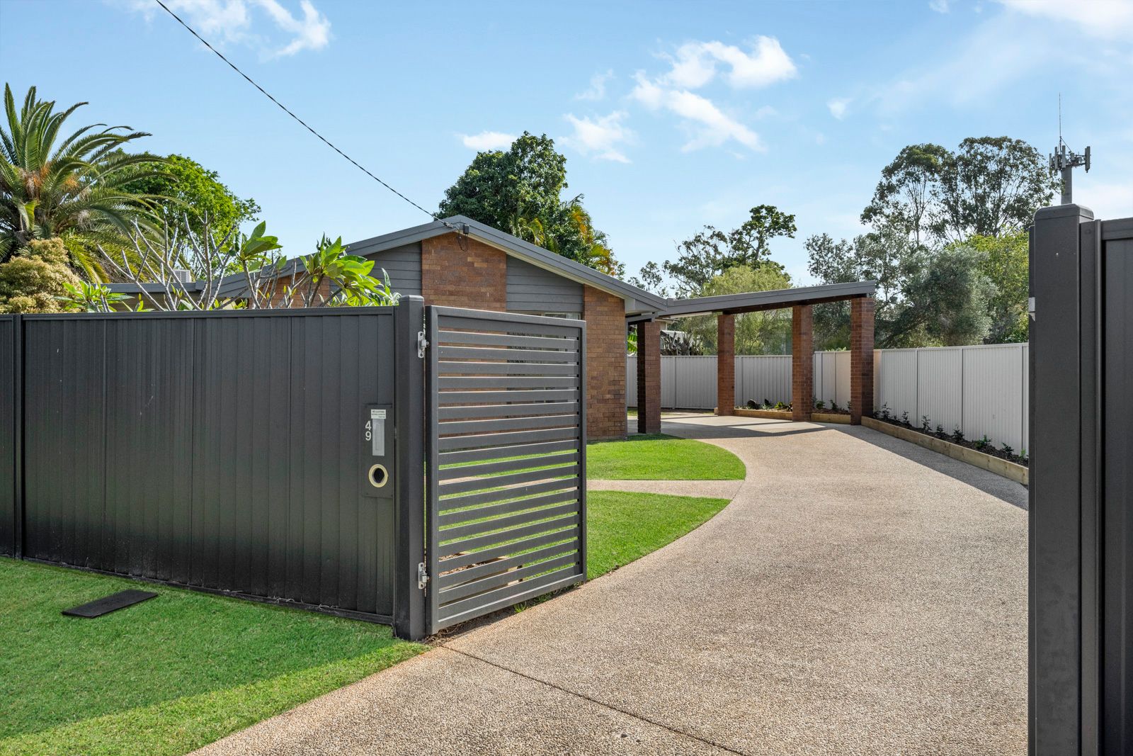 49 Arrakune Crescent — photo 23 of 28