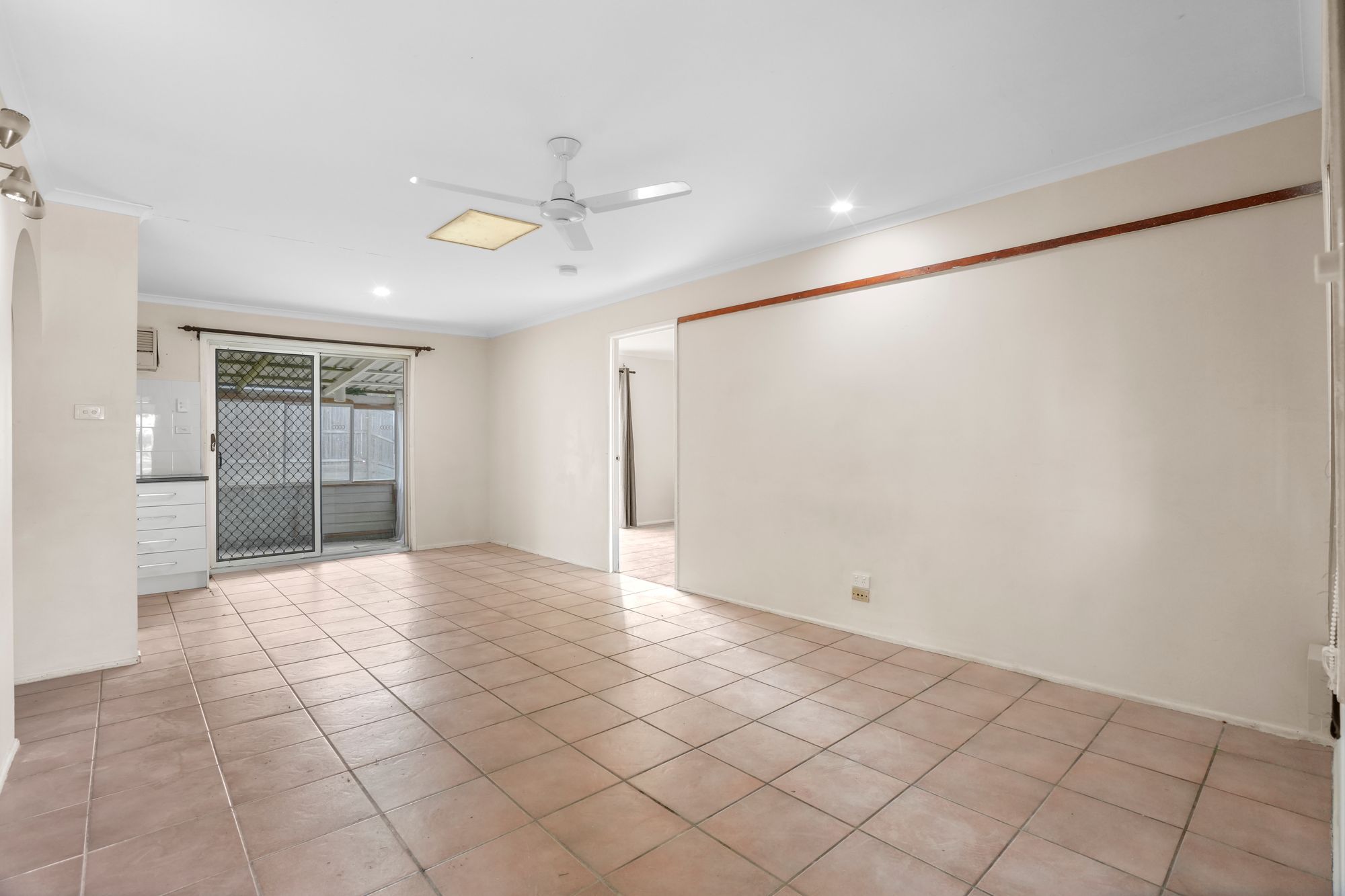 64 Second Avenue, Marsden, QLD 4132