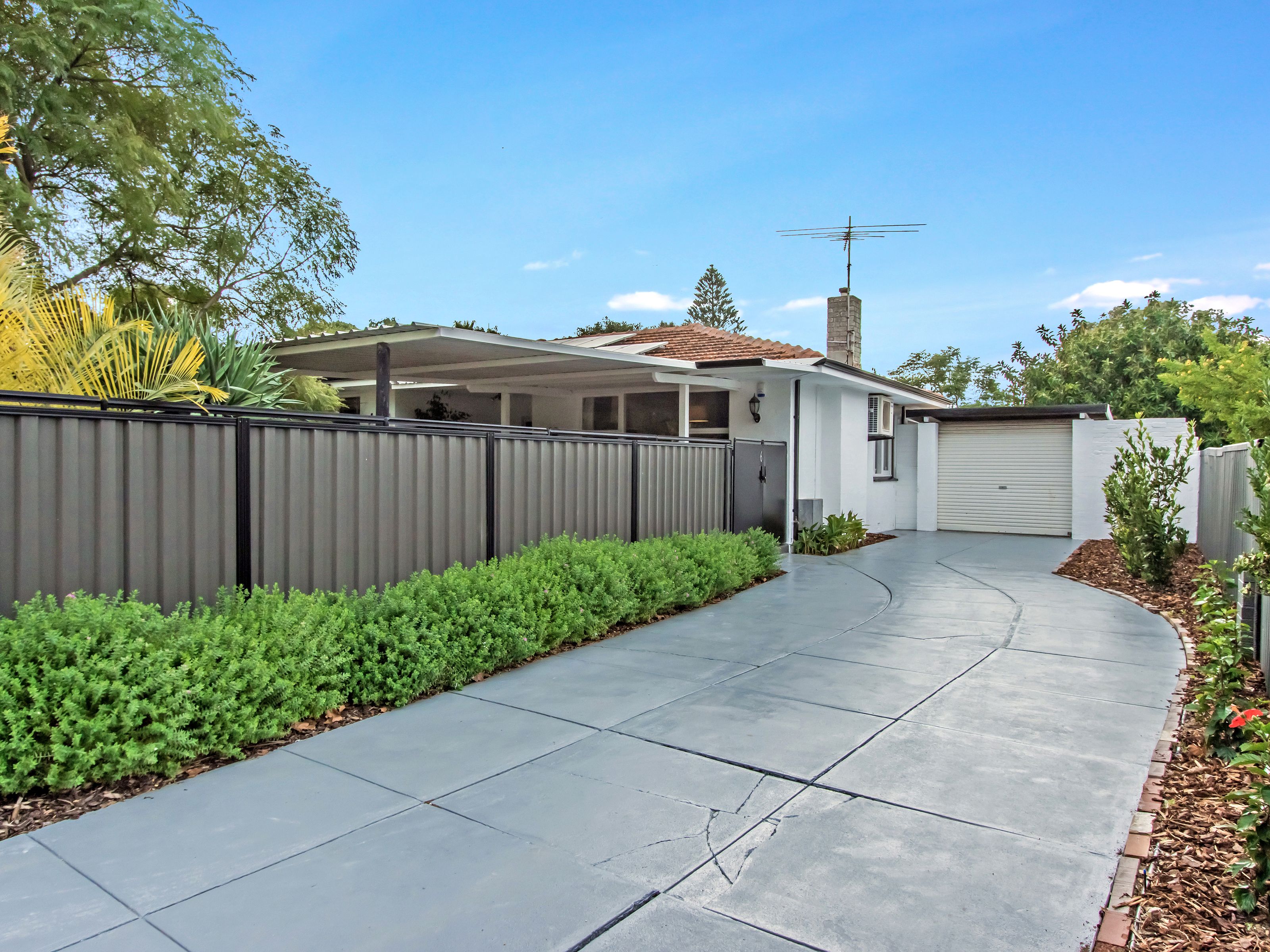 6 Delphinus Place, Rockingham, WA 6168