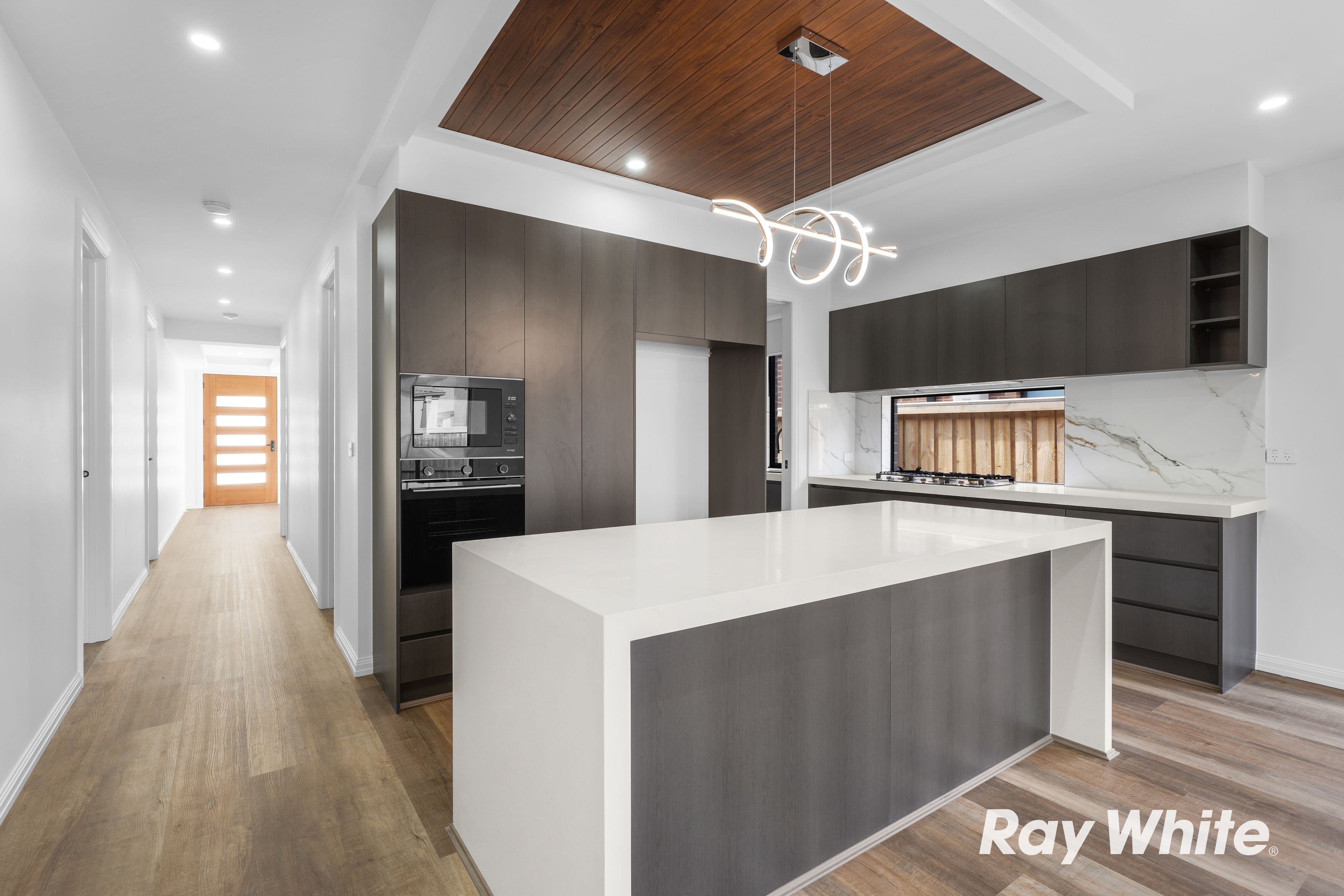15 Kilarnie Boulevard — photo 3 of 26