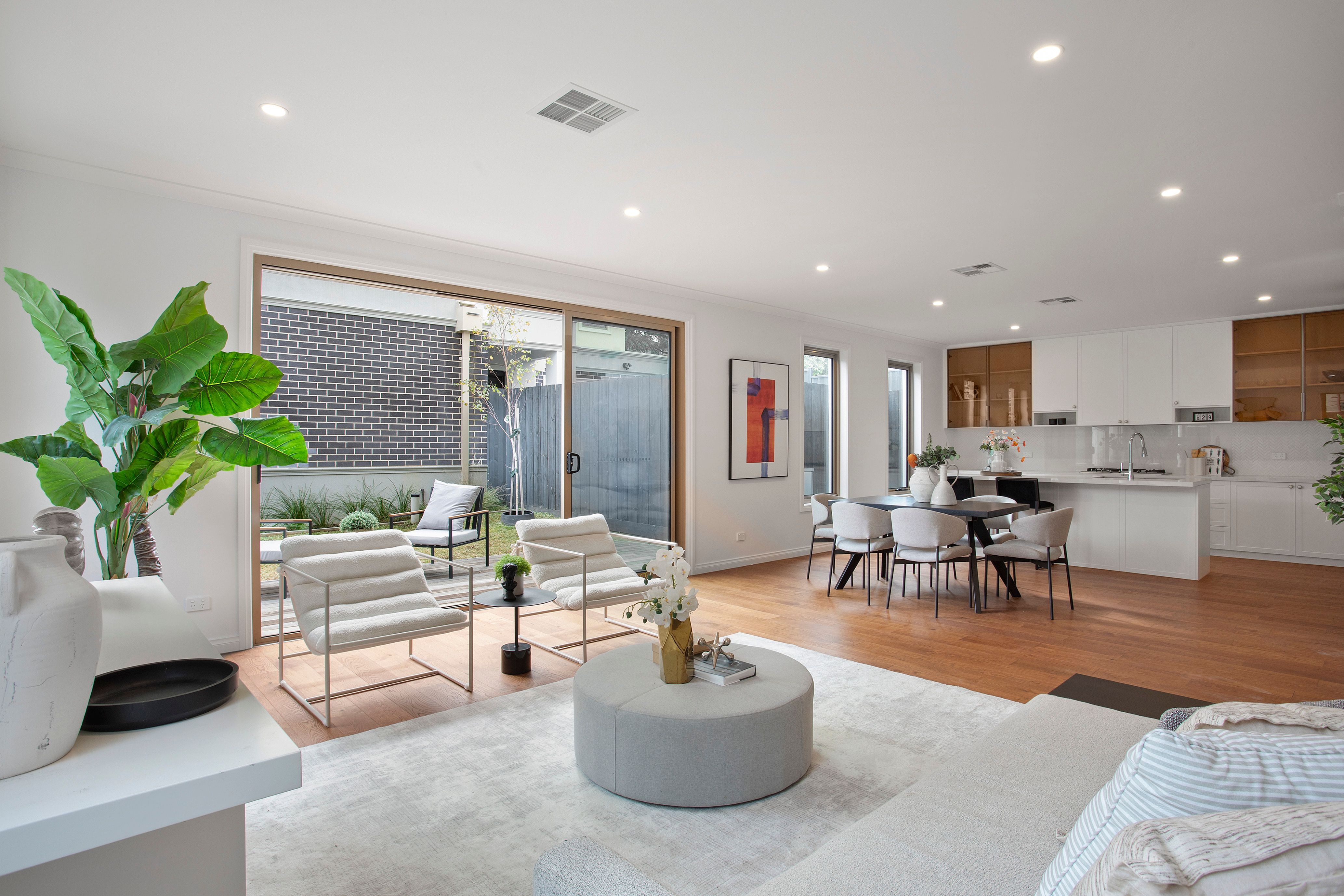 23 Boronia Grove, Doncaster East, VIC 3109