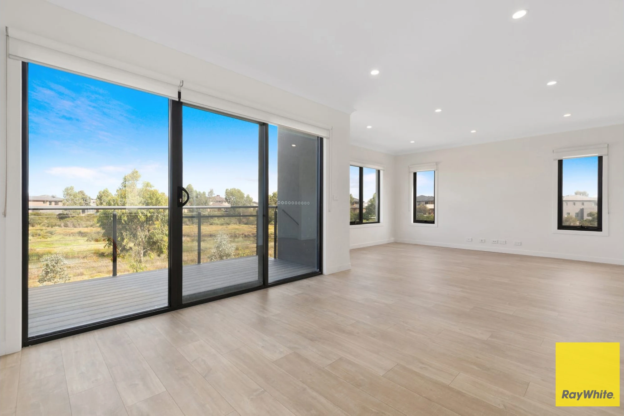 12/47 Waterhaven Boulevard, Point Cook, VIC 3030