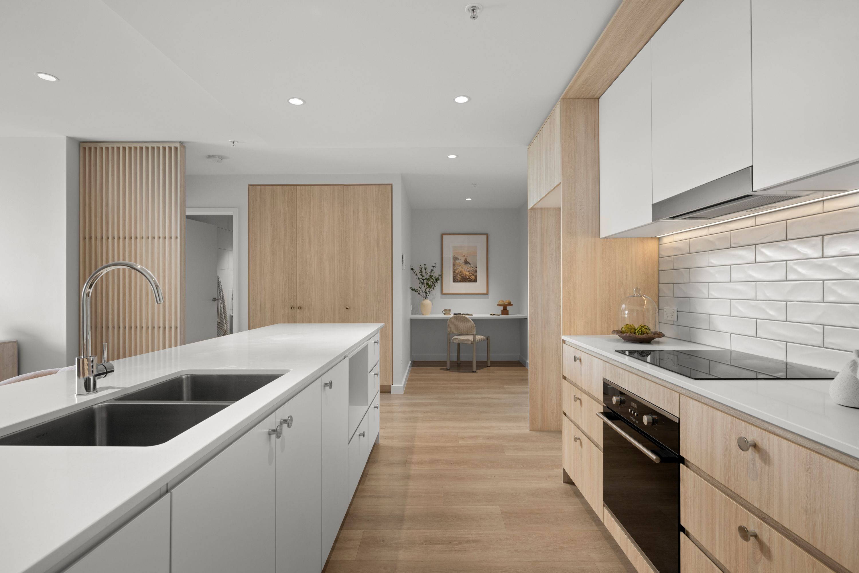 6408/6 Emporio Place — photo 14 of 25