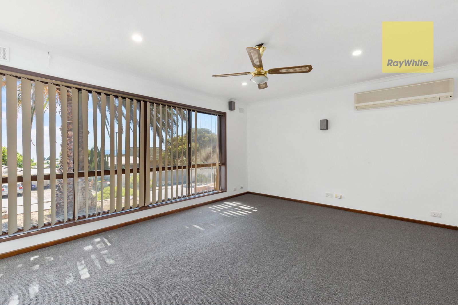 2 Ingomar Court, Hallett Cove, SA 5158