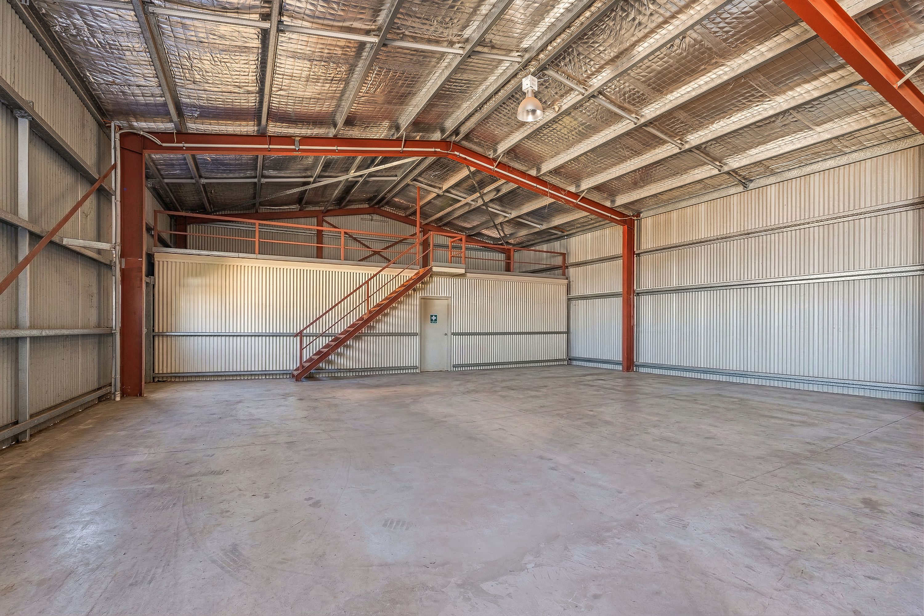 4/8 Decastilla Street, Minyirr, WA 6725