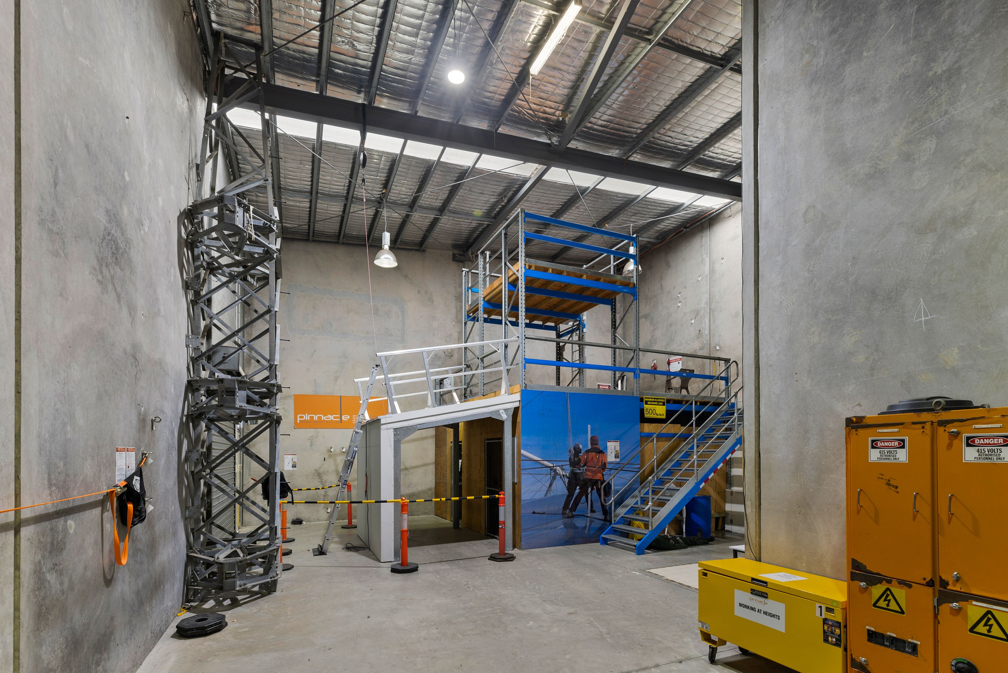 4/9 Archimedes Place, Murarrie, QLD 4172