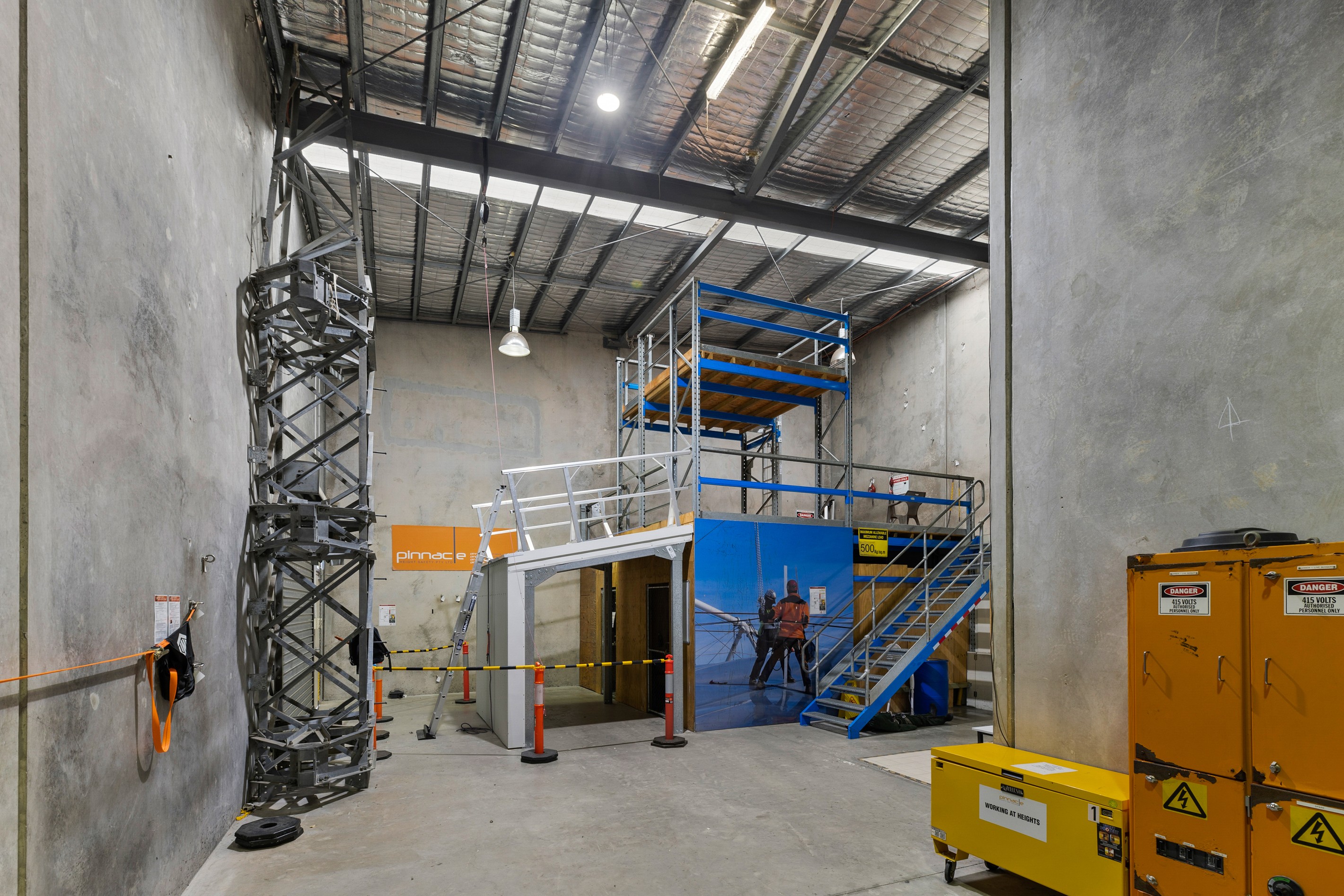 4/9 Archimedes Place, Murarrie, QLD 4172