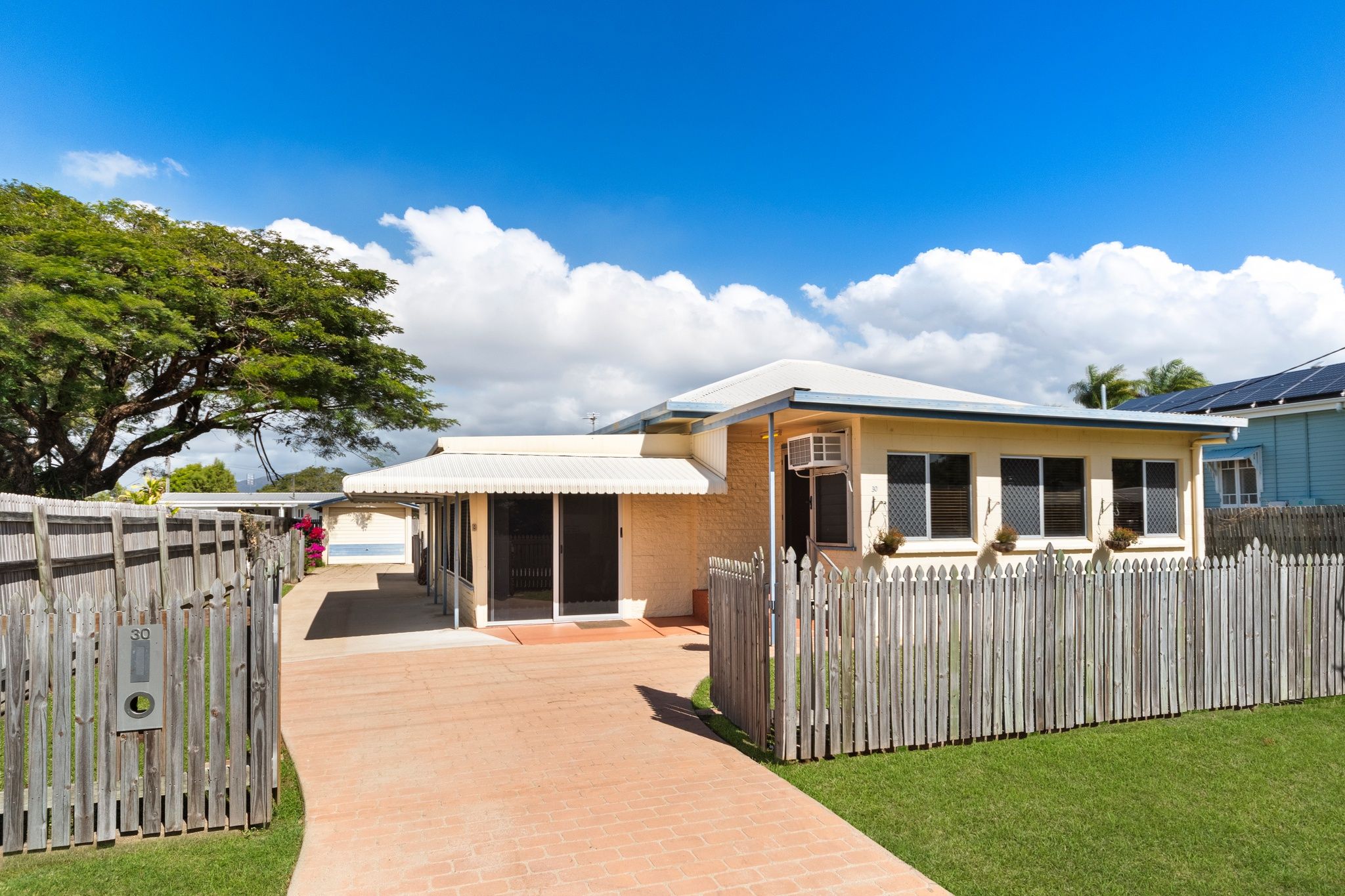 30 Nix Street, West End, QLD 4810