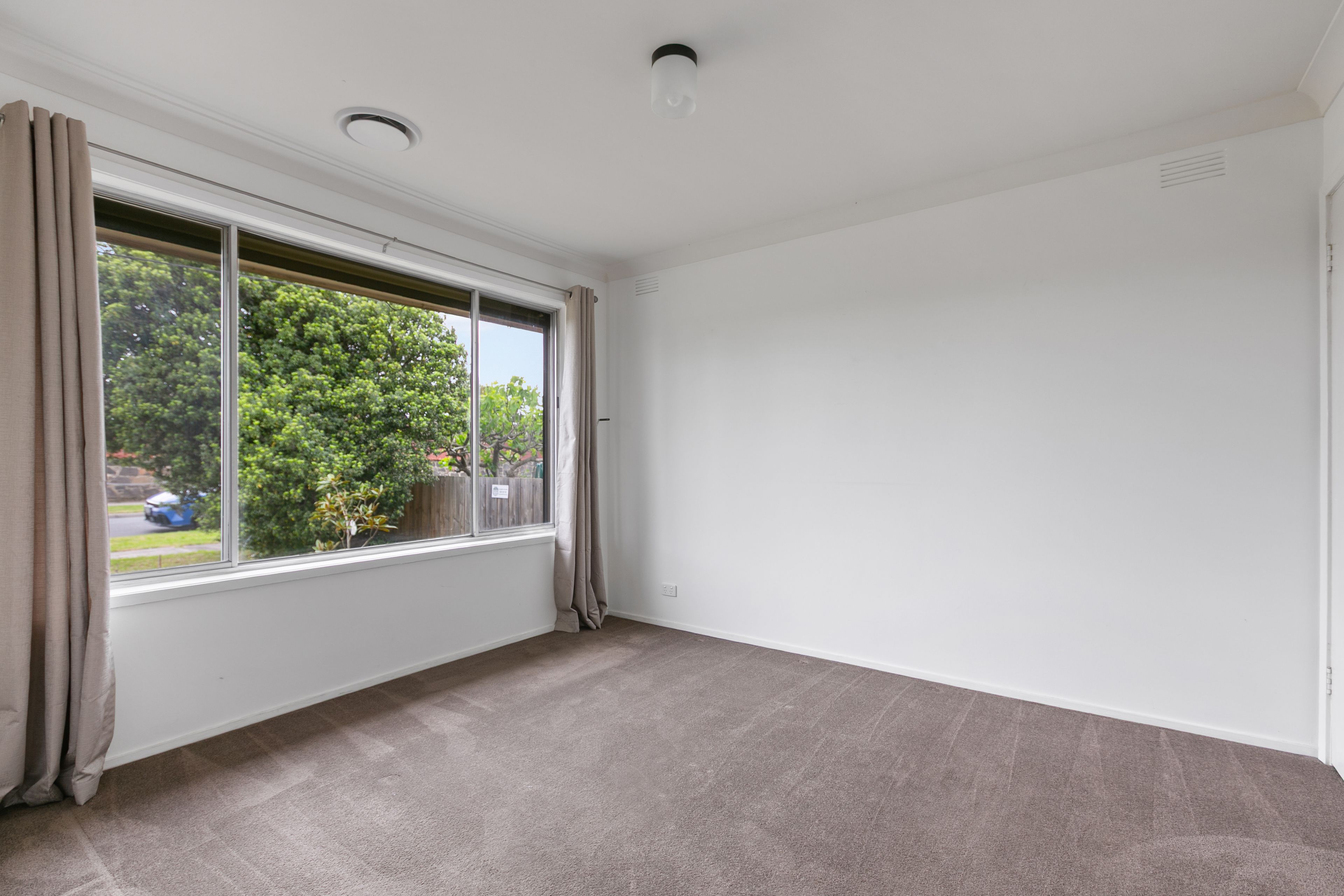 101 Gardenia Road — photo 6 of 11