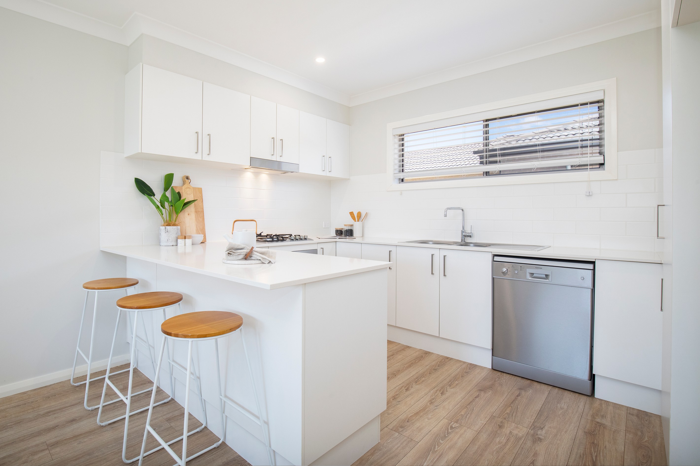 2/4 Crest Road, Wallsend, NSW 2287
