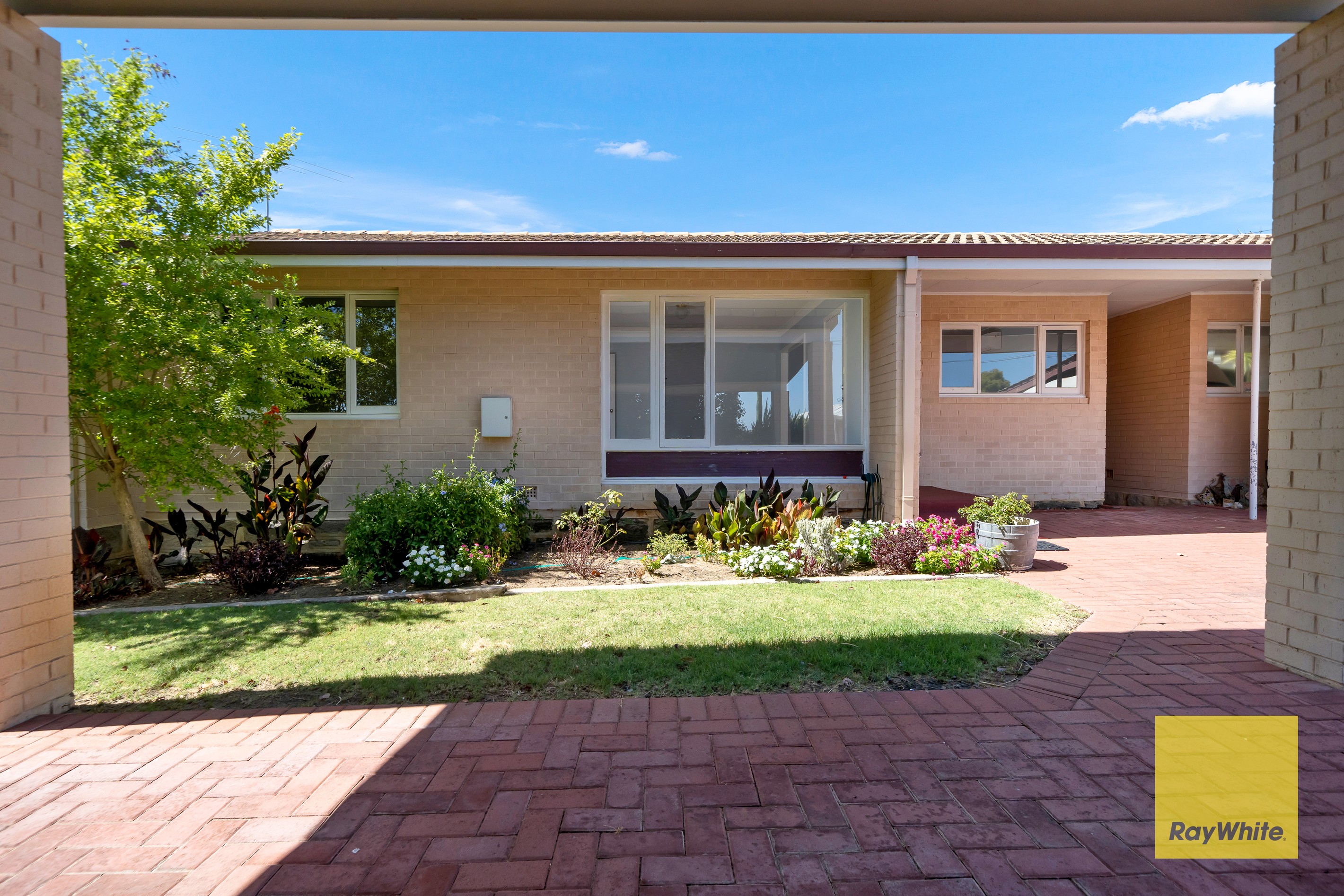 41J Morgan Way, Girrawheen, WA 6064