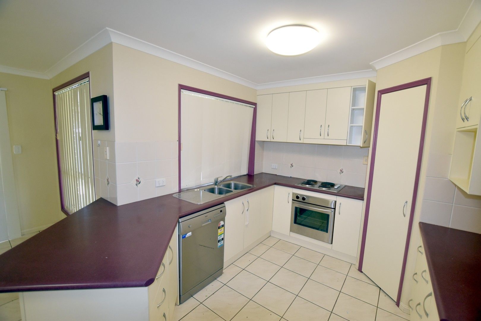 28 Whitbread Road, Clinton, QLD 4680