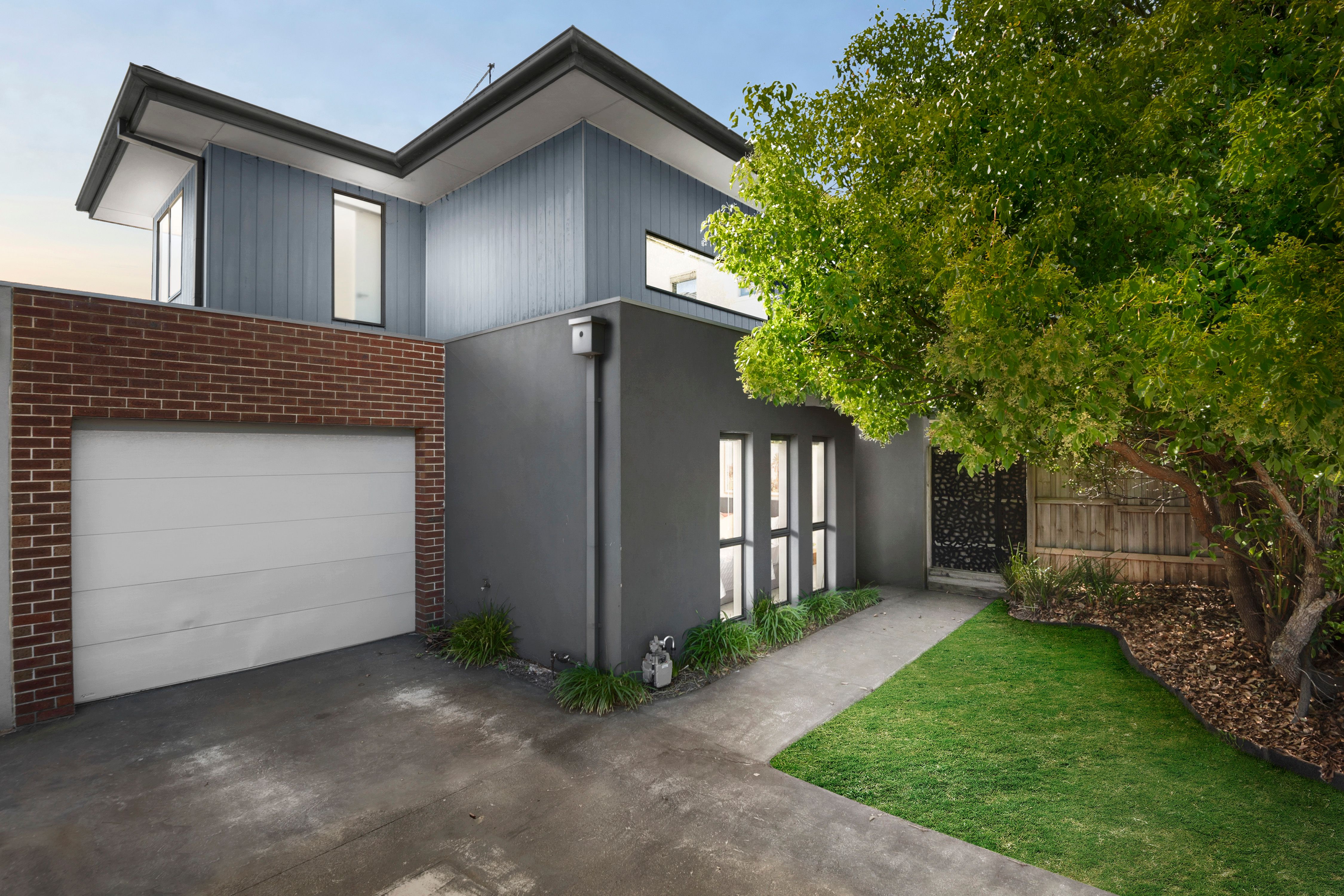 22 Cranbourne Road, Frankston VIC 3199